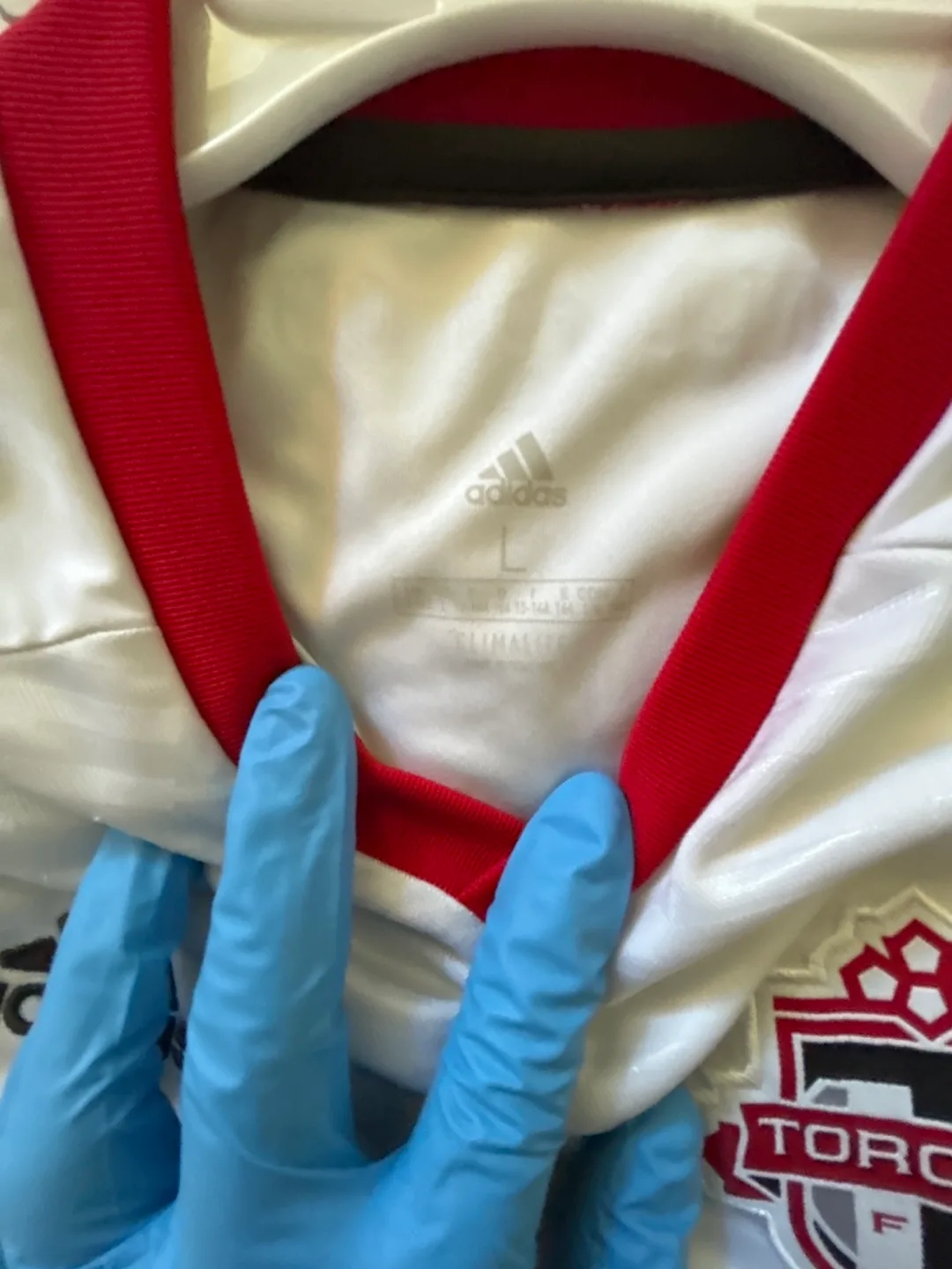 Adidas Toronto FC Jersey - Size L for kids image indicator(3)