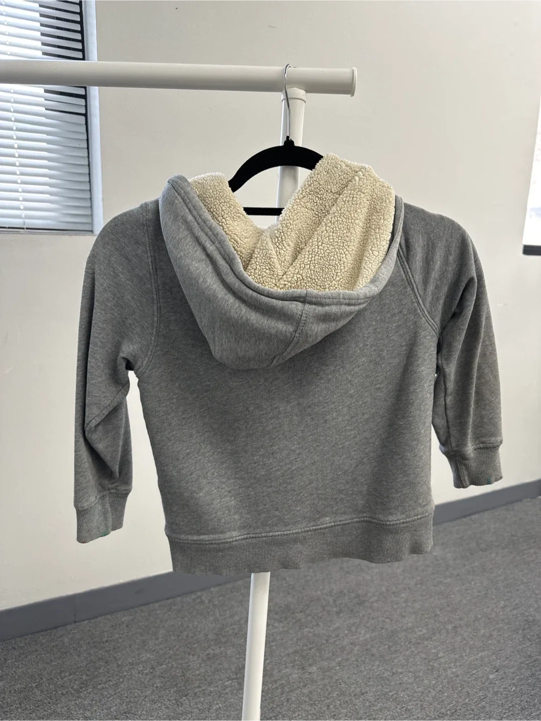 Hanna Andersson US 5 Gray Sherpa Lined Zip Hoodie image indicator(2)