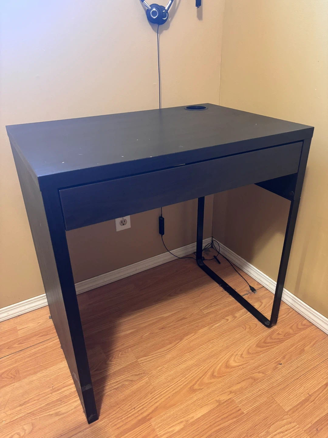 IKEA Black Desk and chair - photo 2
