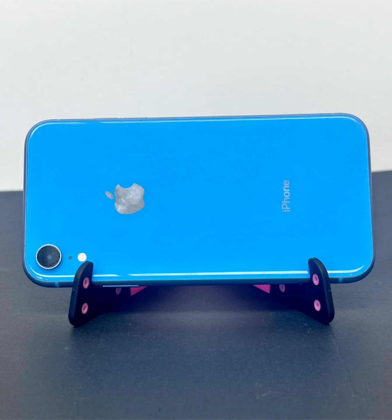 iPhone XR - Blue thumbnail