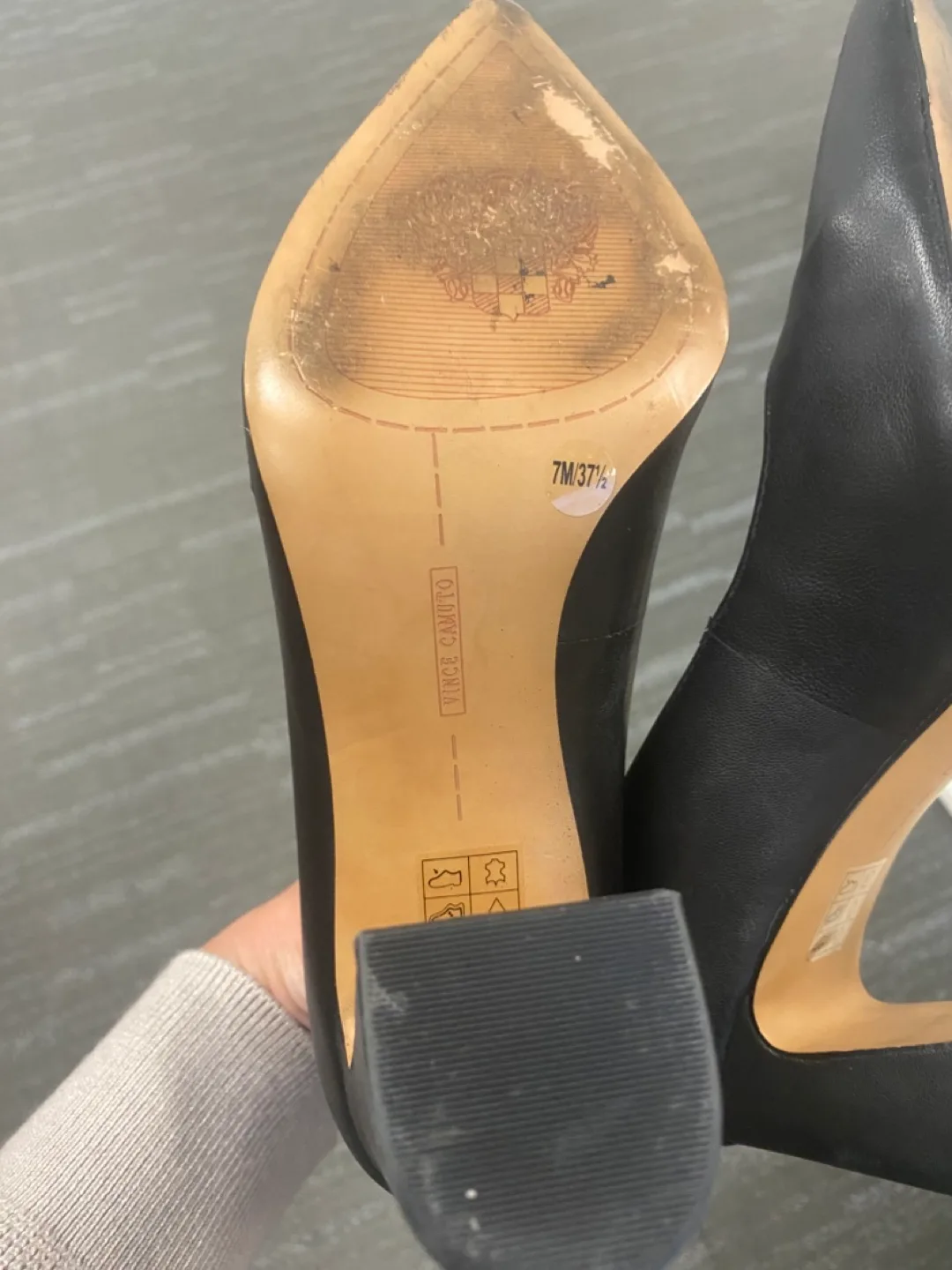 Vince Camuto Black Heels image indicator(6)