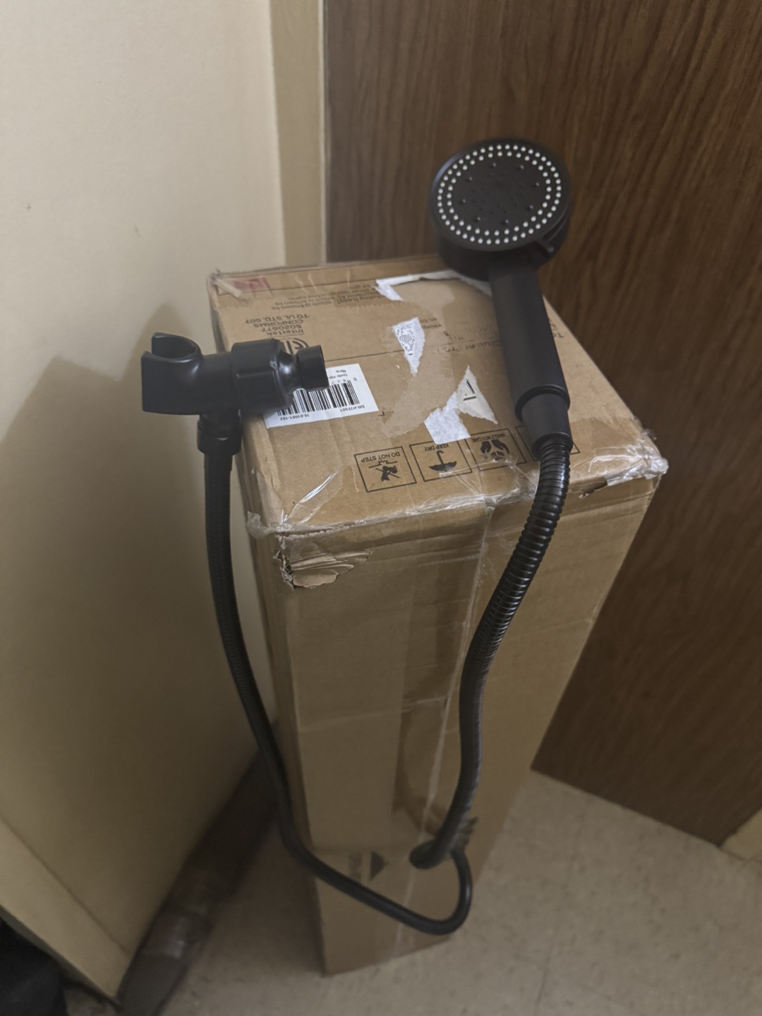 Delta Faucet Hand Shower Matte Black - photo 5