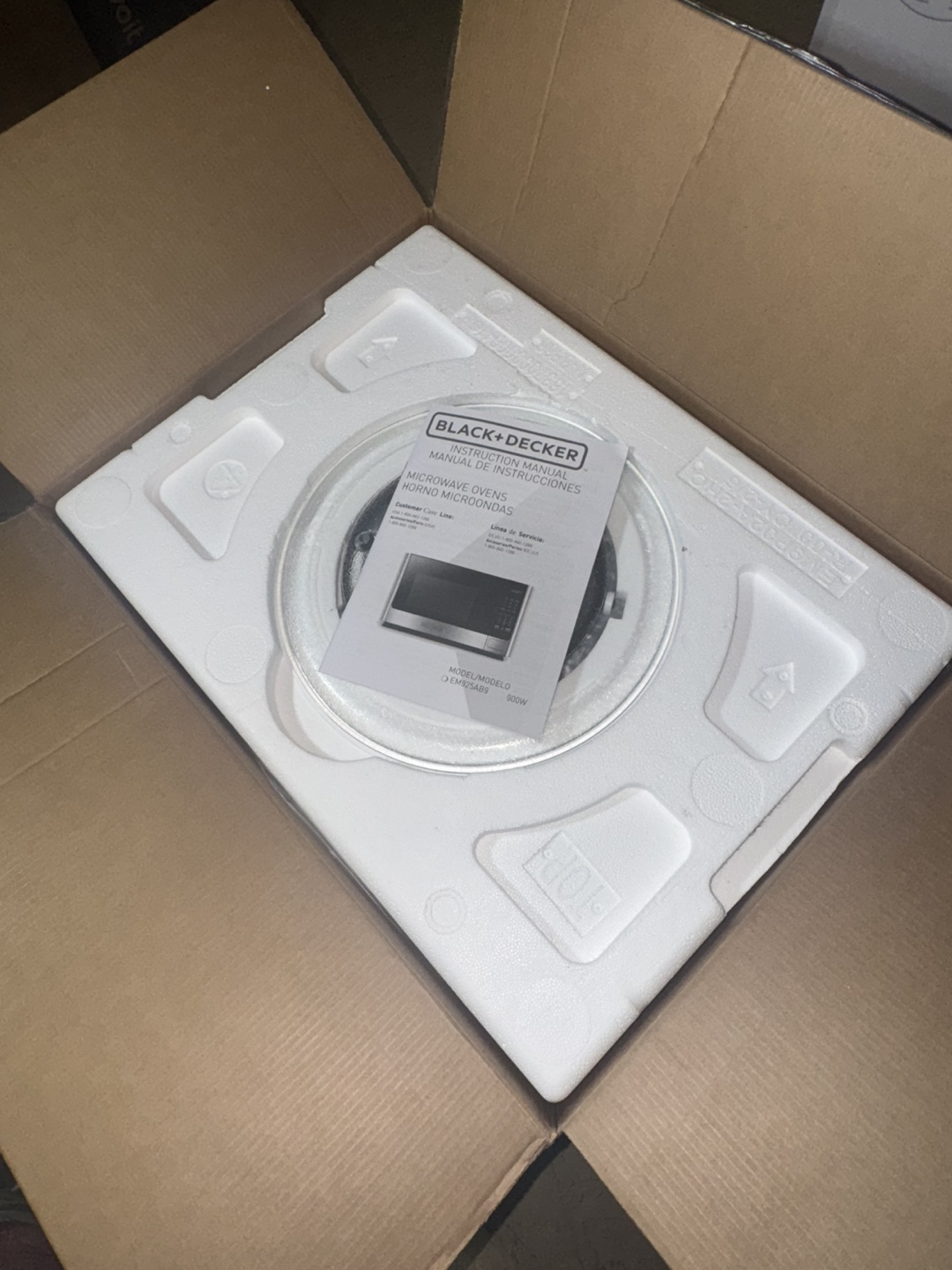 New Black+Decker EM925AB9 Microwave Oven - 0.9 cu ft - photo 2