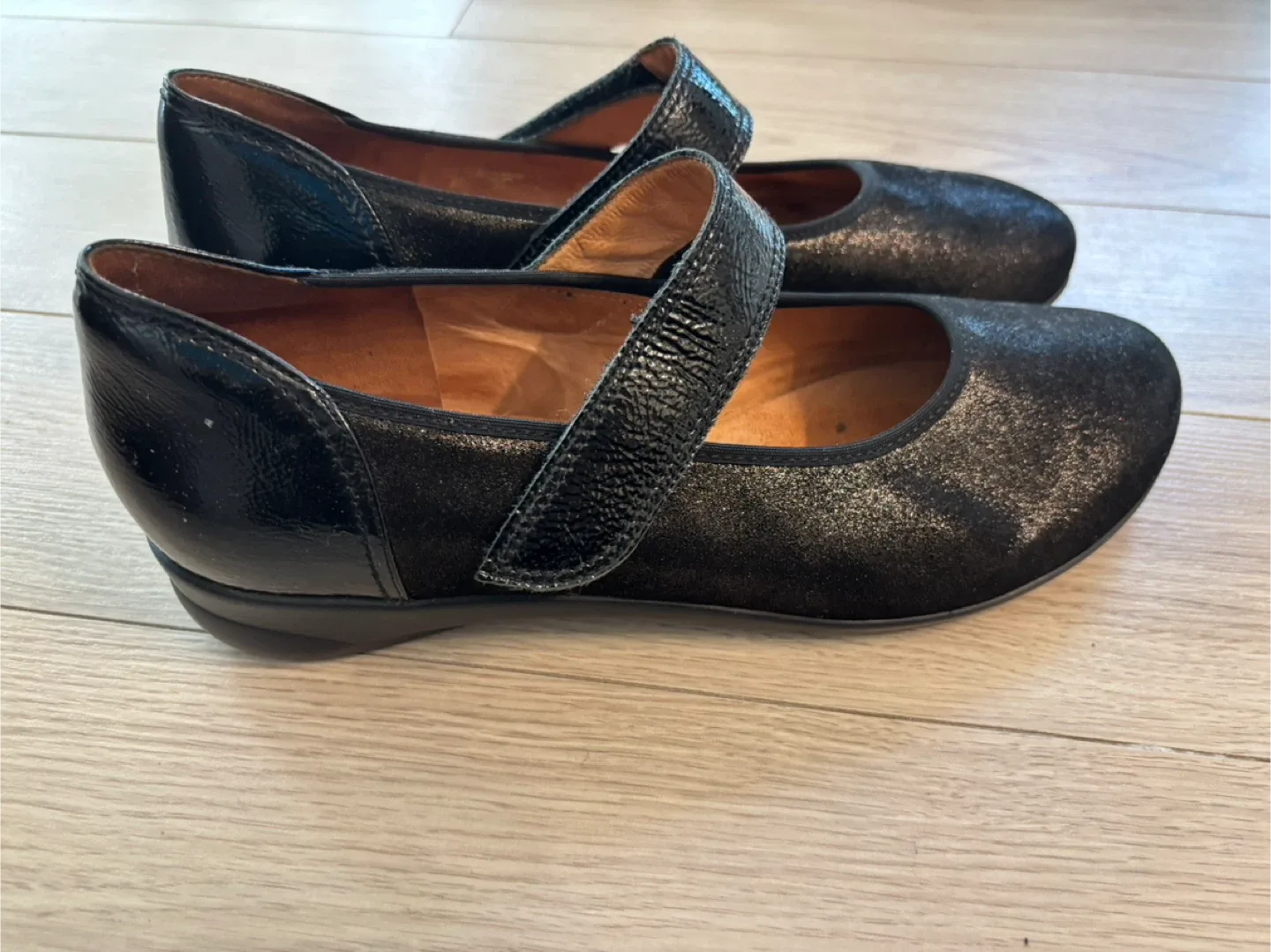 Ganter Black Leather Mary Jane Shoes size 9 image indicator(9)