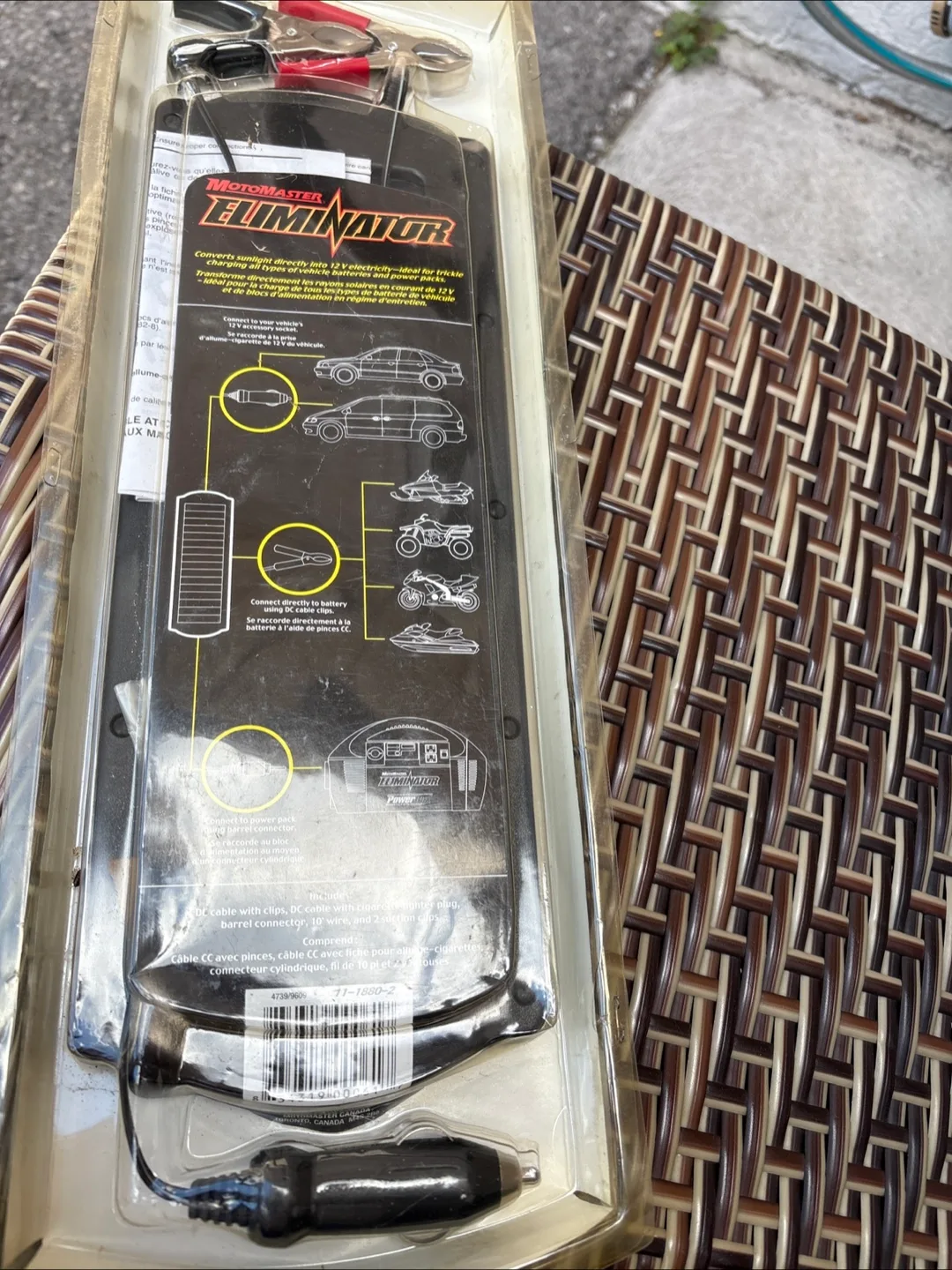 MotoMaster Eliminator Solar Power Panel image indicator(3)