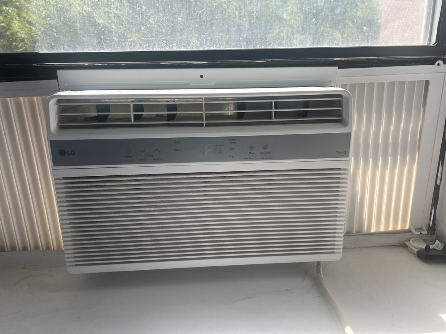 LG Window Air Conditioner - White
