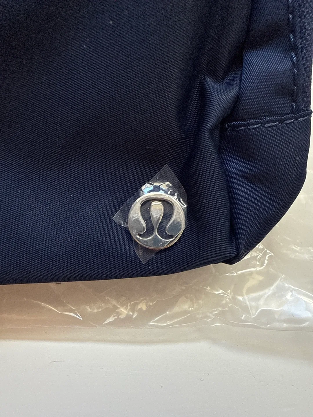 New Lululemon Everywhere Belt Bag Navy blue image indicator(3)