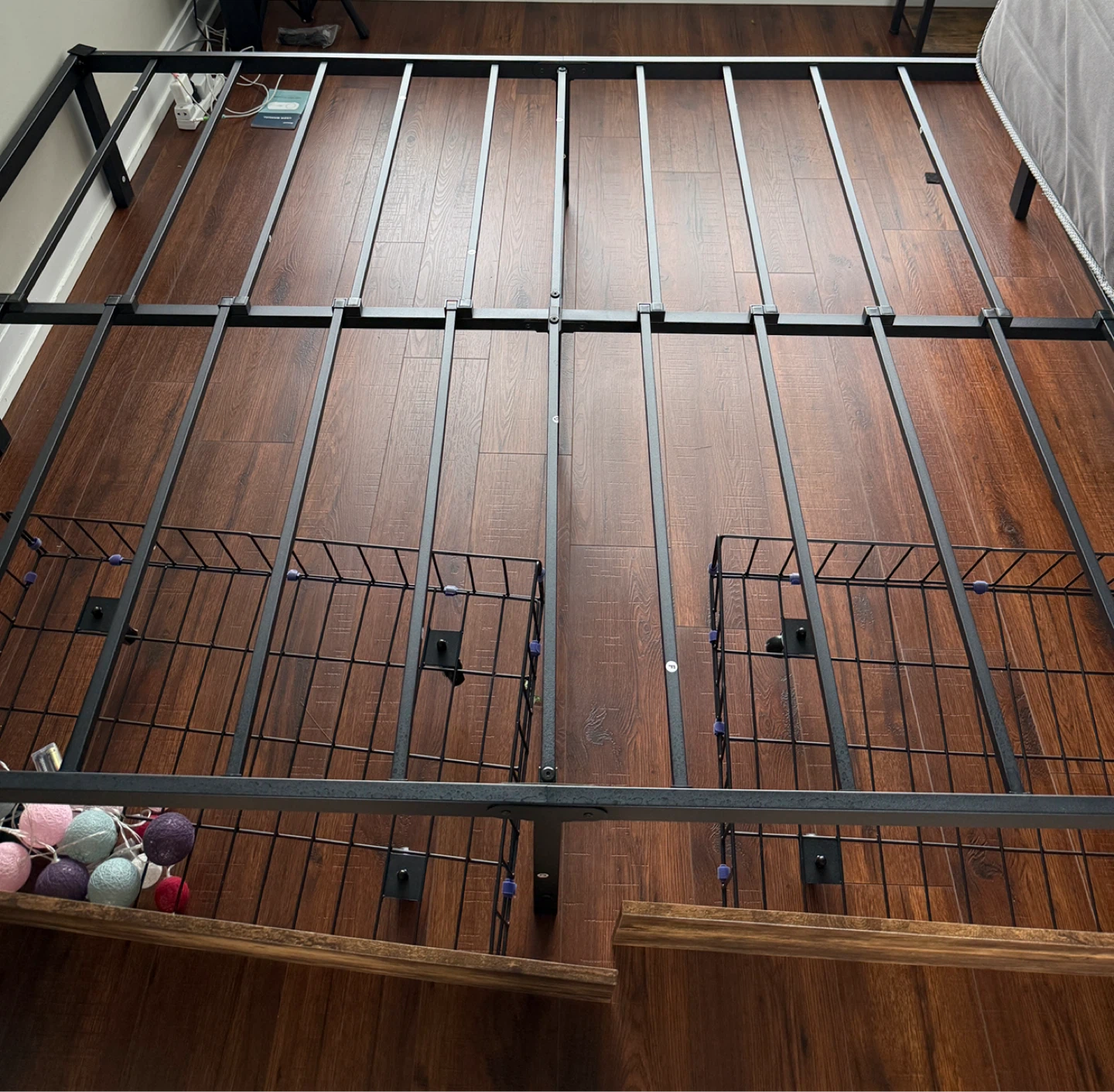 Black Queen Metal Bed Frame - photo 3