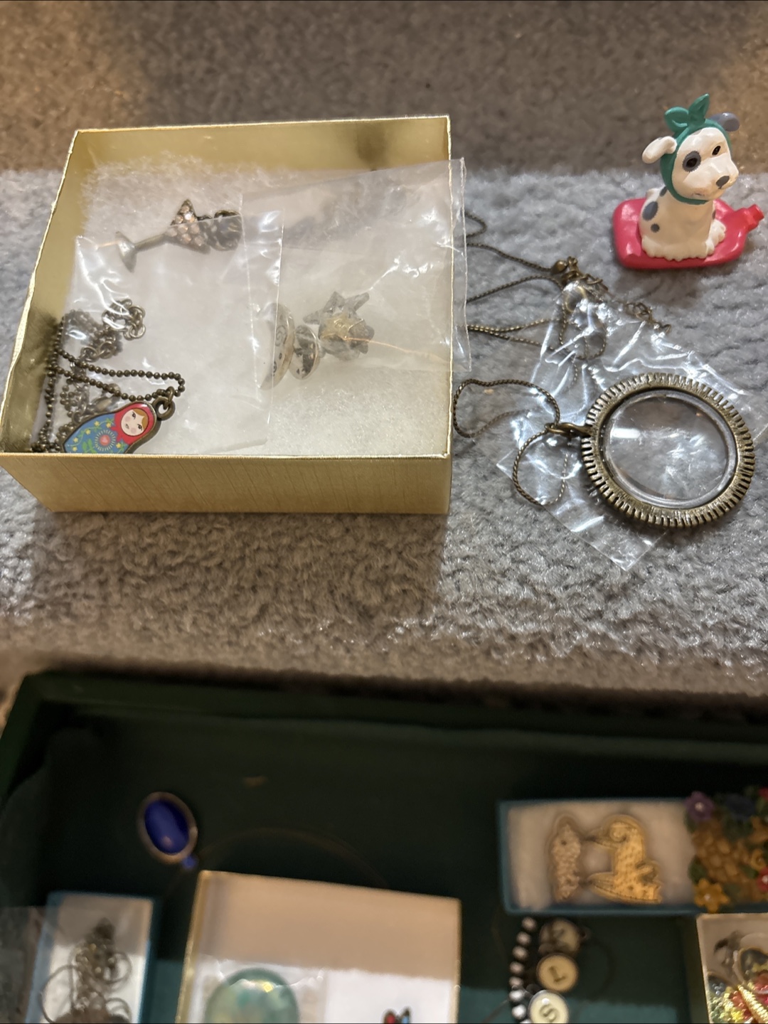 Assorted Jewellery & Brooches - photo 3