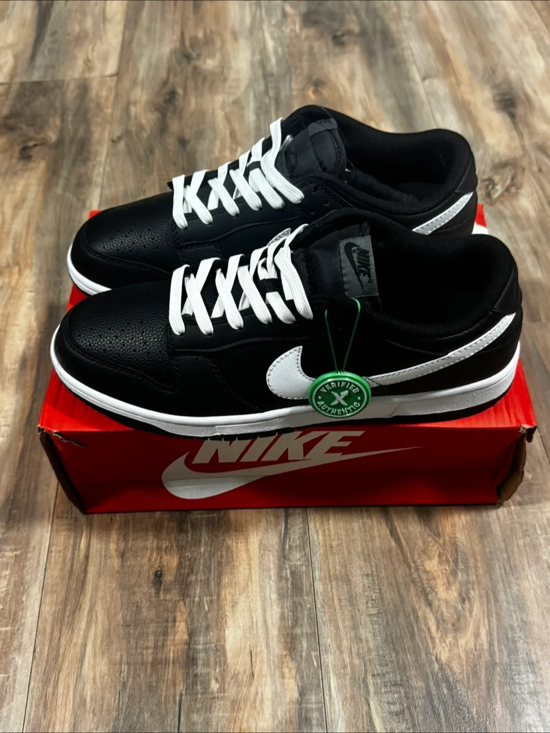 Nike Dunk Low Retro Black White - Size 12 image indicator(3)