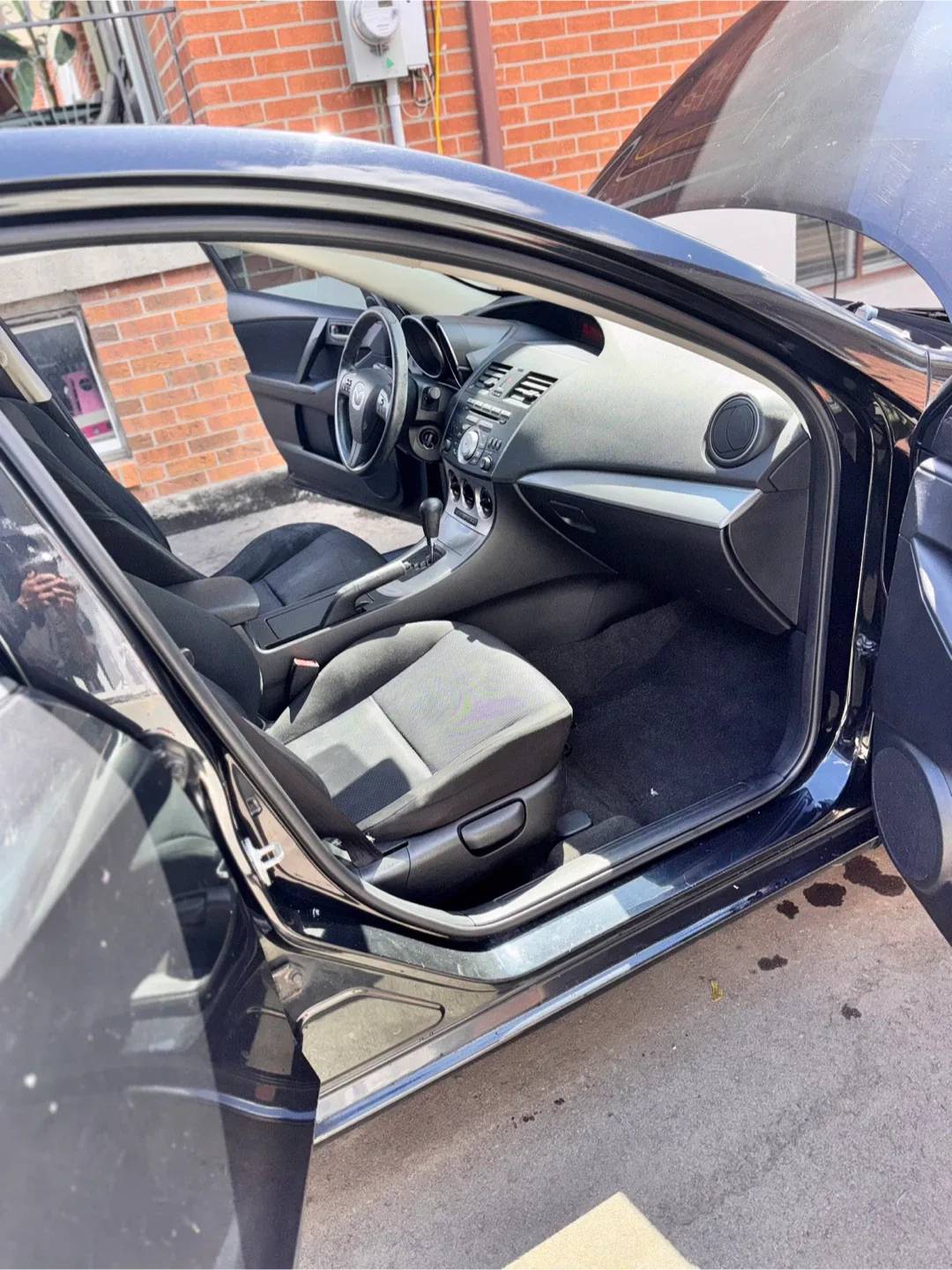 Mazda 3 - Black image indicator(4)