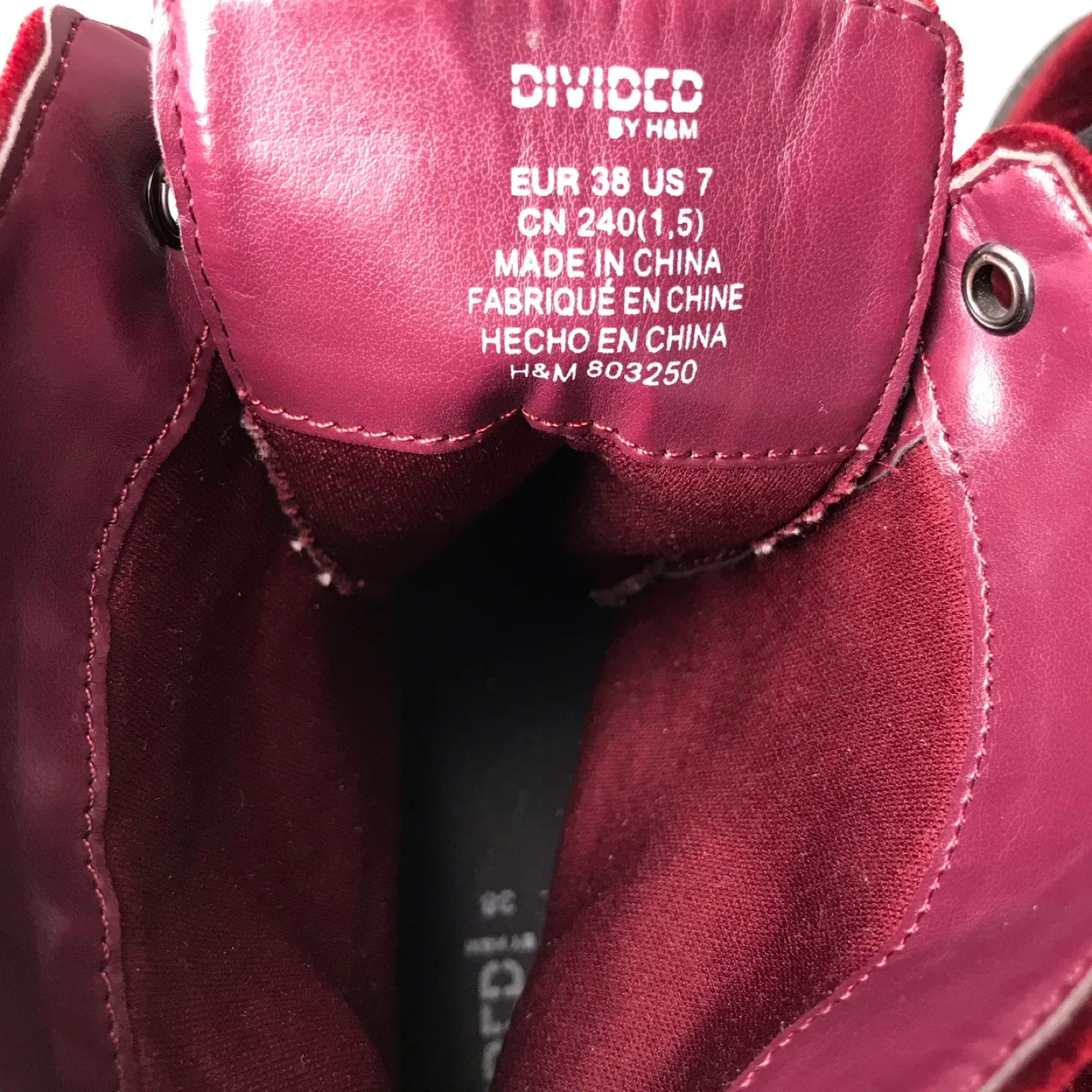 H&M Burgundy Velvet Boots - size 7 image indicator(3)