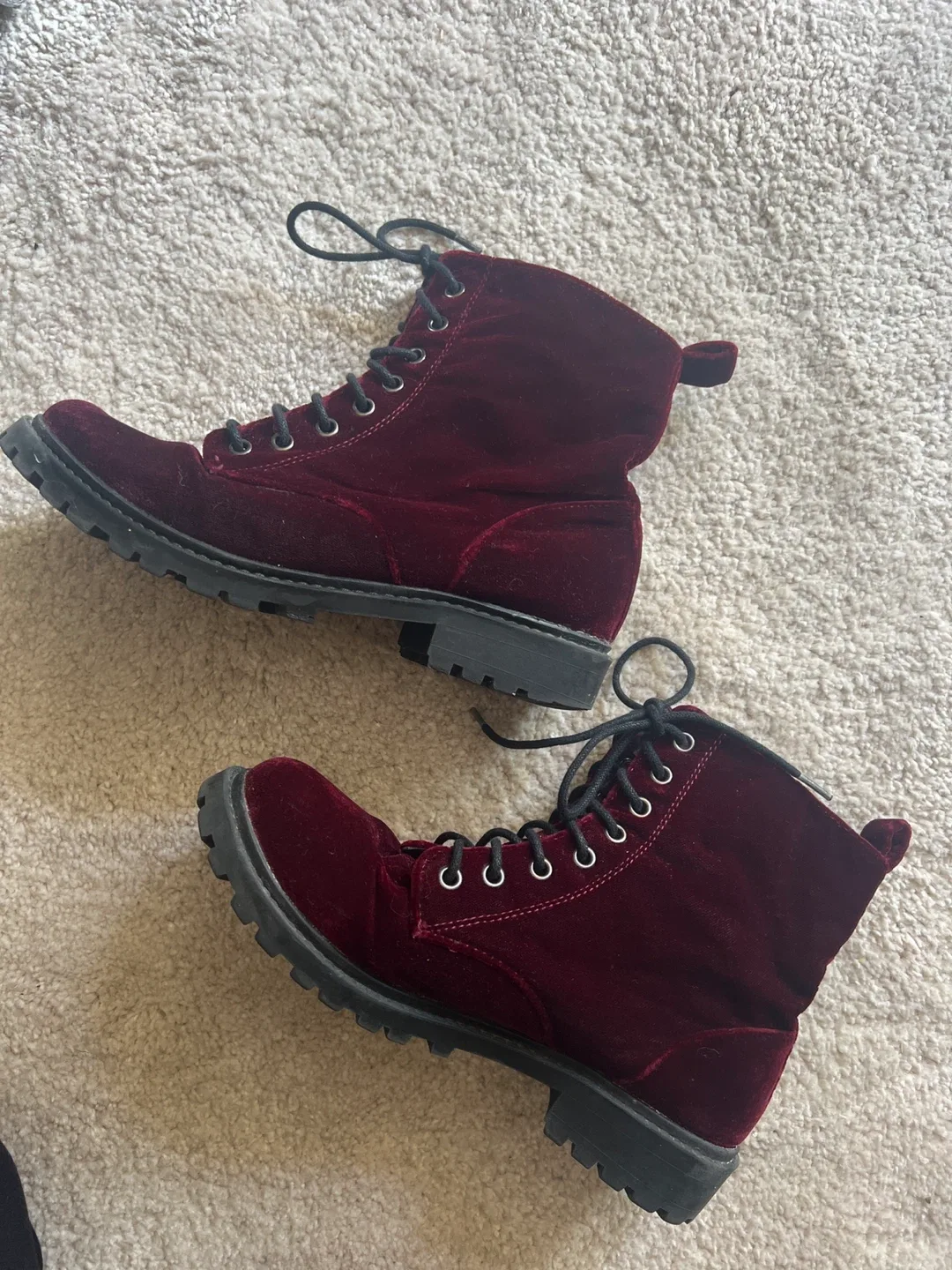 H&M Burgundy Velvet Boots - size 7 image indicator(6)