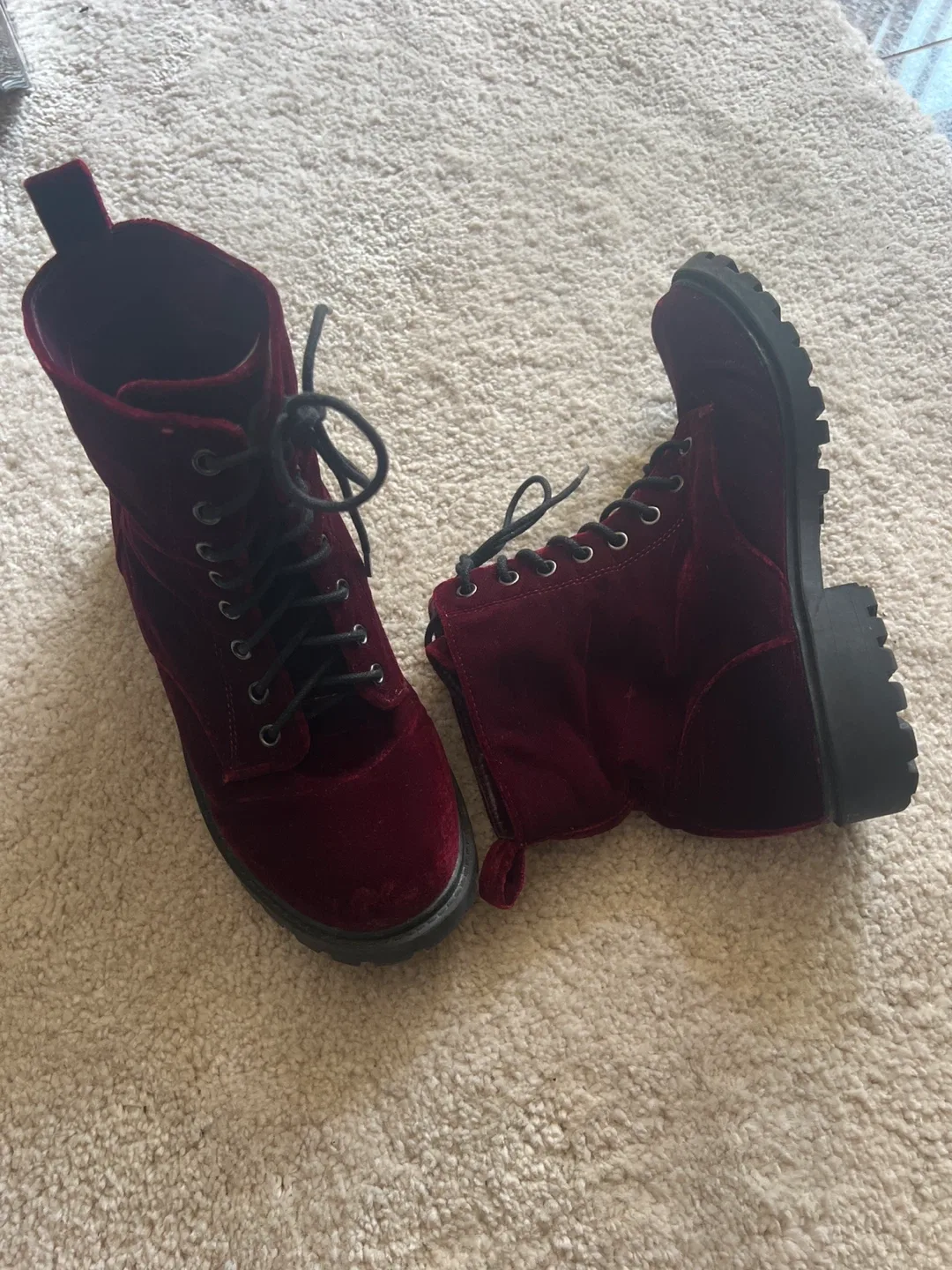H&M Burgundy Velvet Boots - size 7 image indicator(10)