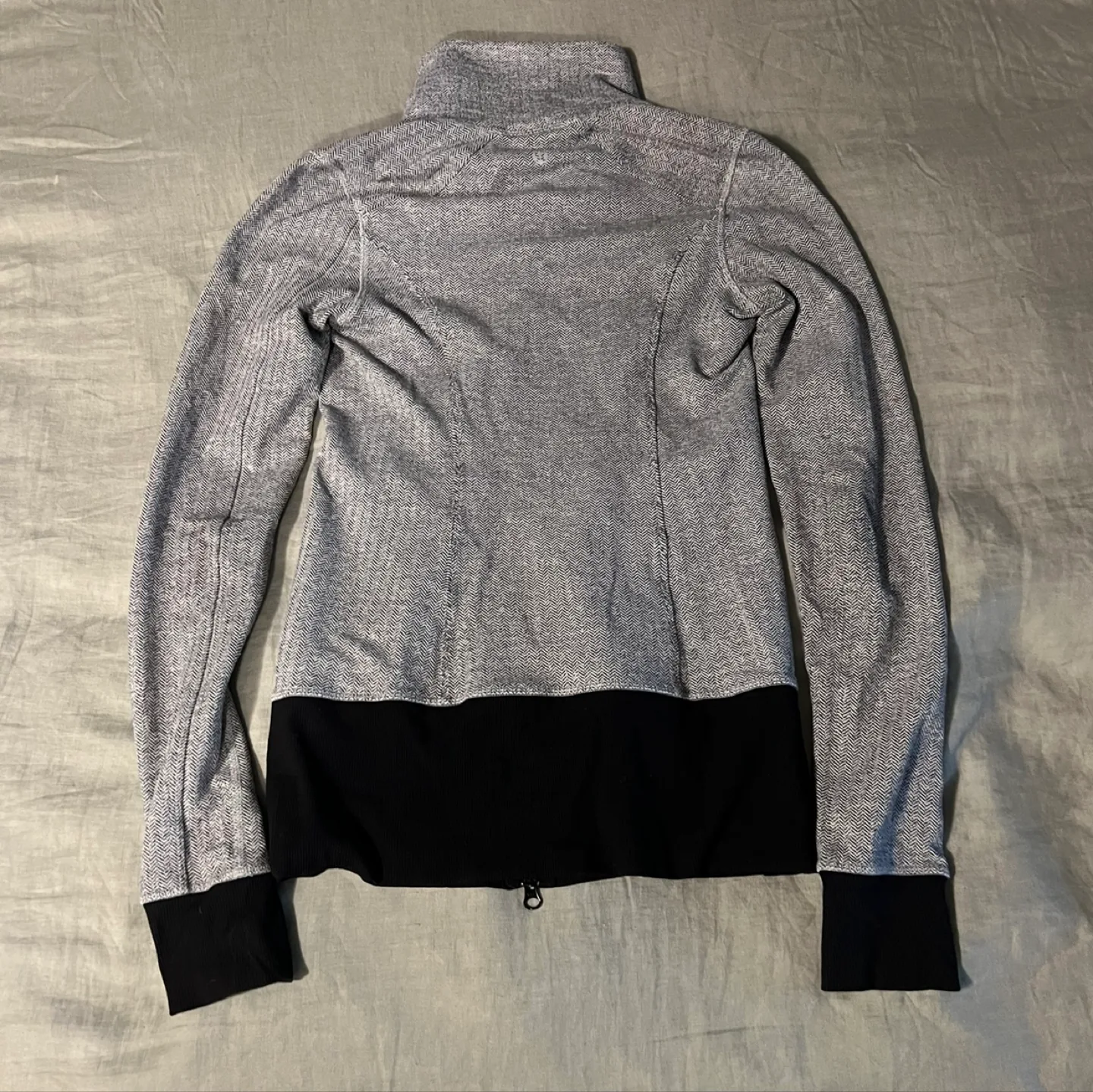 Lululemon Nice Asana Jacket *Herringbone - size 4 image indicator(6)