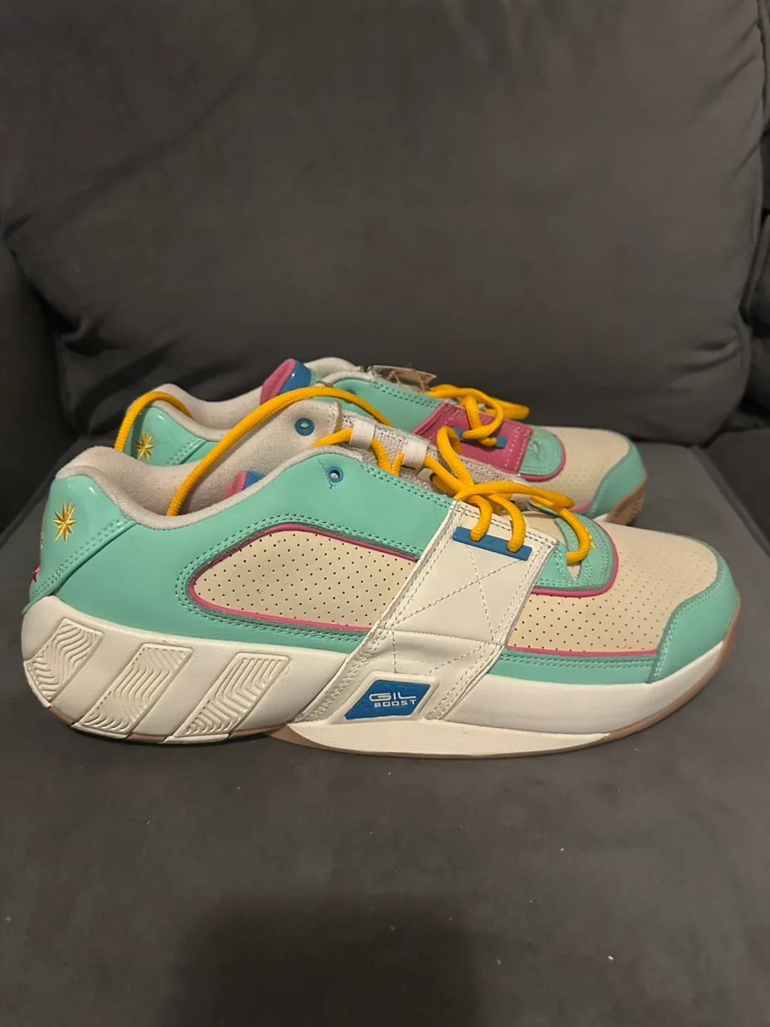 Adidas IE2108 Gil Boost Basketball Shoes image indicator(3)