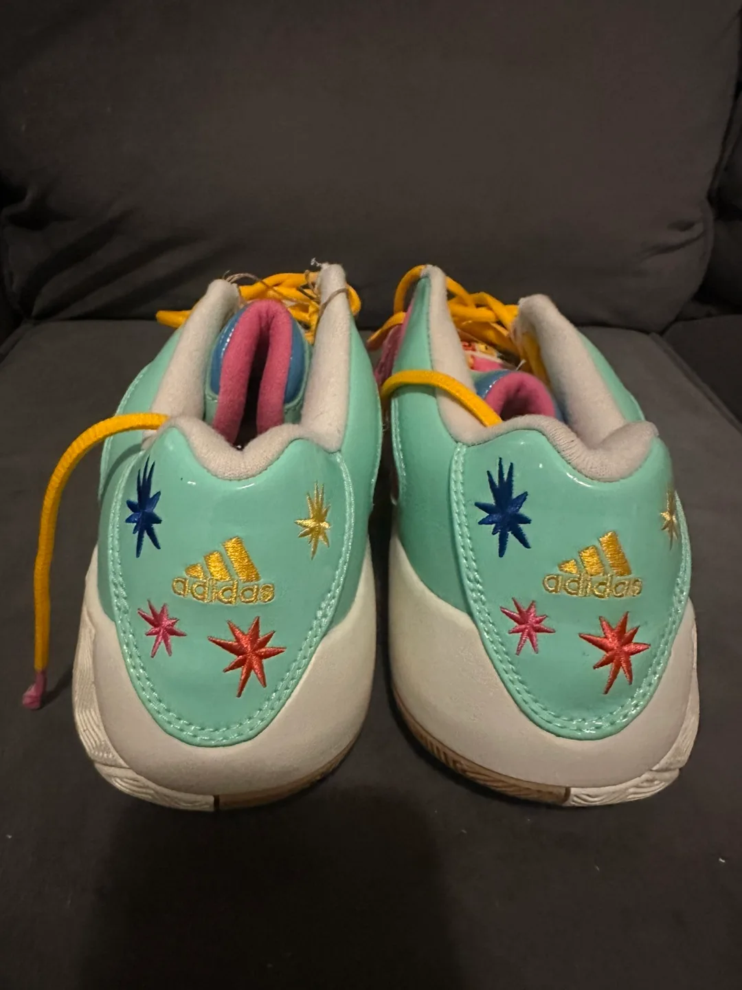 Adidas IE2108 Gil Boost Basketball Shoes image indicator(2)