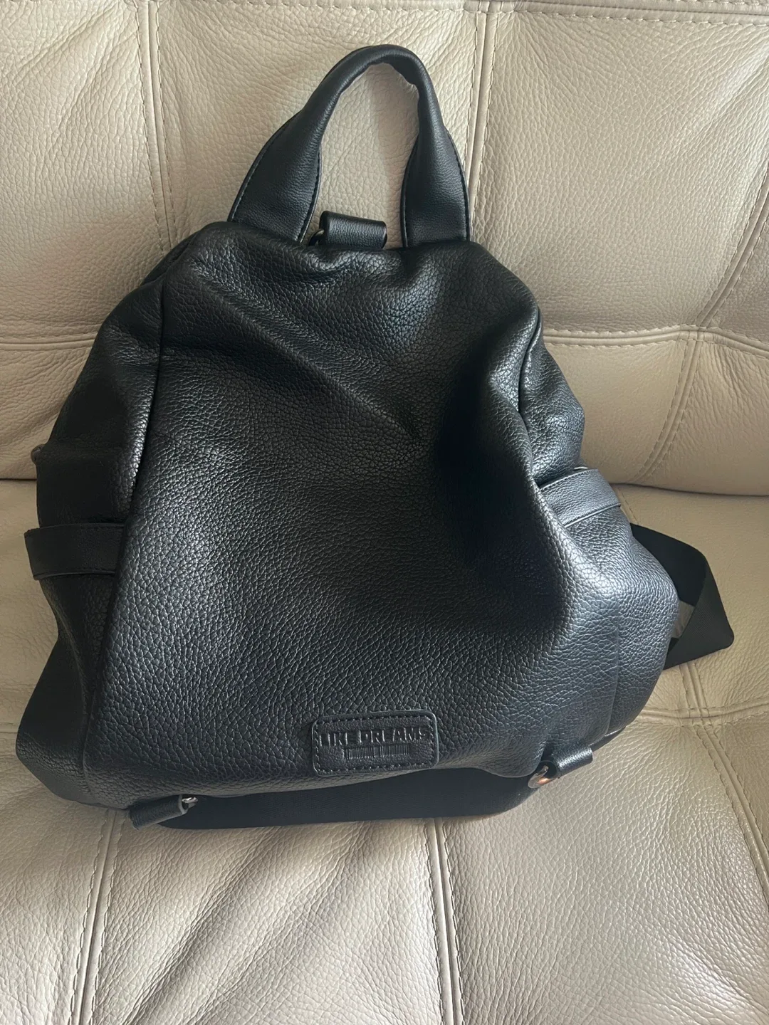 Black Bag/Purse/Backpack image indicator(4)