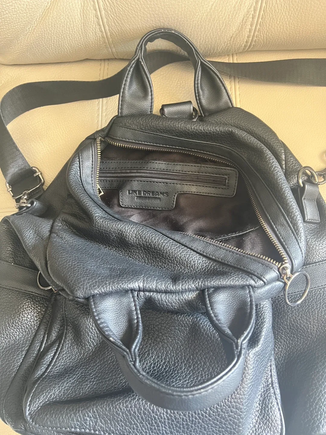 Black Bag/Purse/Backpack image indicator(6)