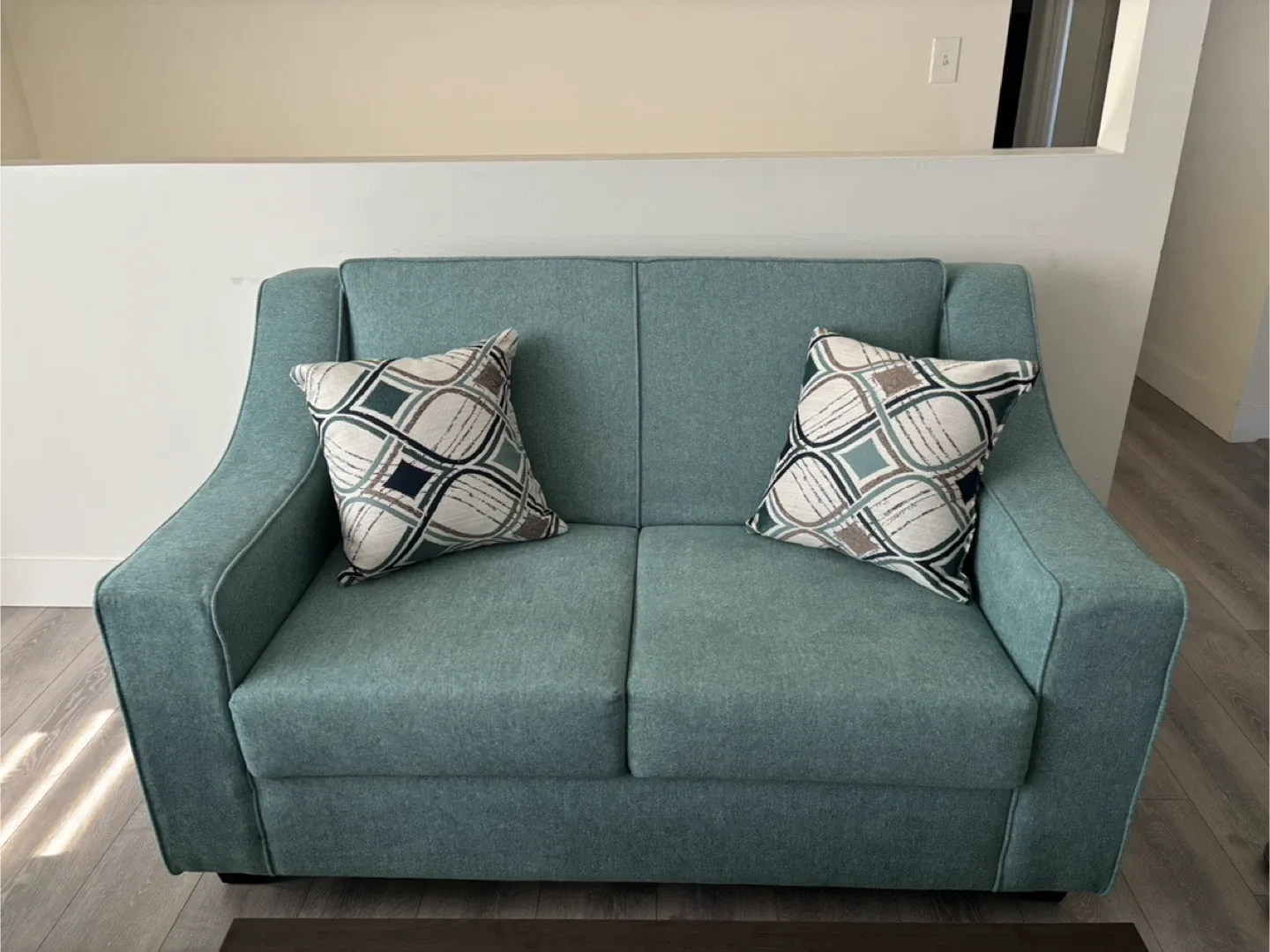 2-Piece Sofa Set (3-Seater + 2-Seater) Excellent Condition thumbnail