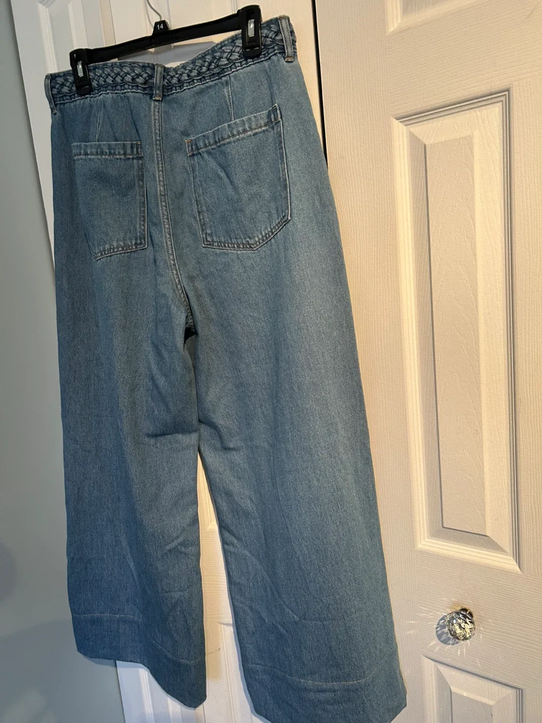 H&M Wide Leg Jeans - Size 12 image indicator(3)