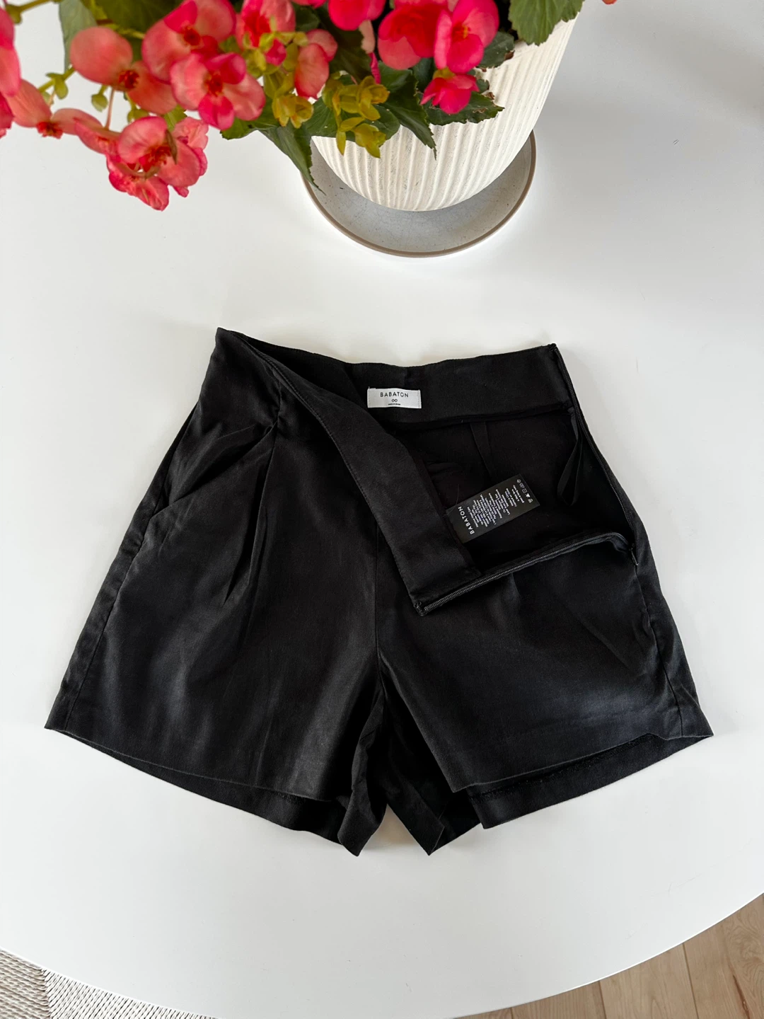 Babaton Linen Shorts - photo 3