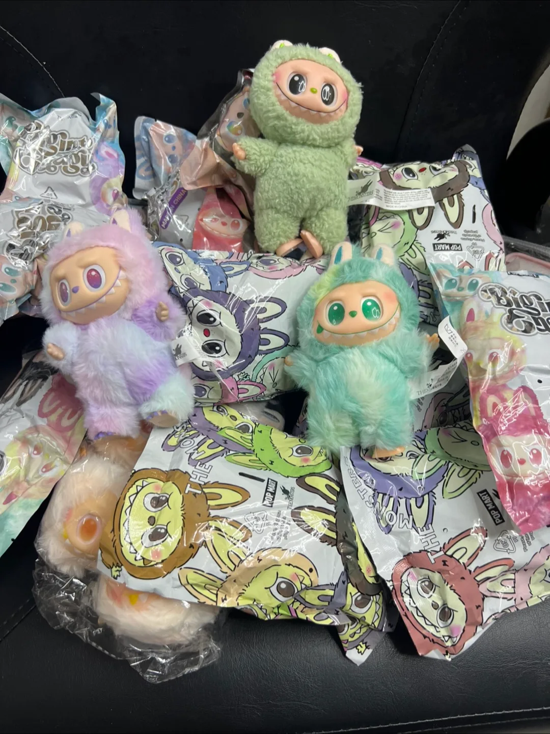 Labubu THE MONSTERS Vinyl Plush image indicator(9)