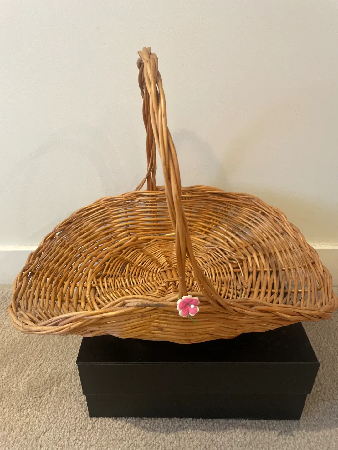Wicker Basket with Handle thumbnail