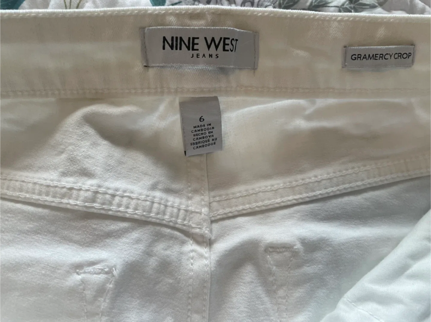 Nine West Gramercy Crop Jeans - Size 6 and 8 image indicator(3)