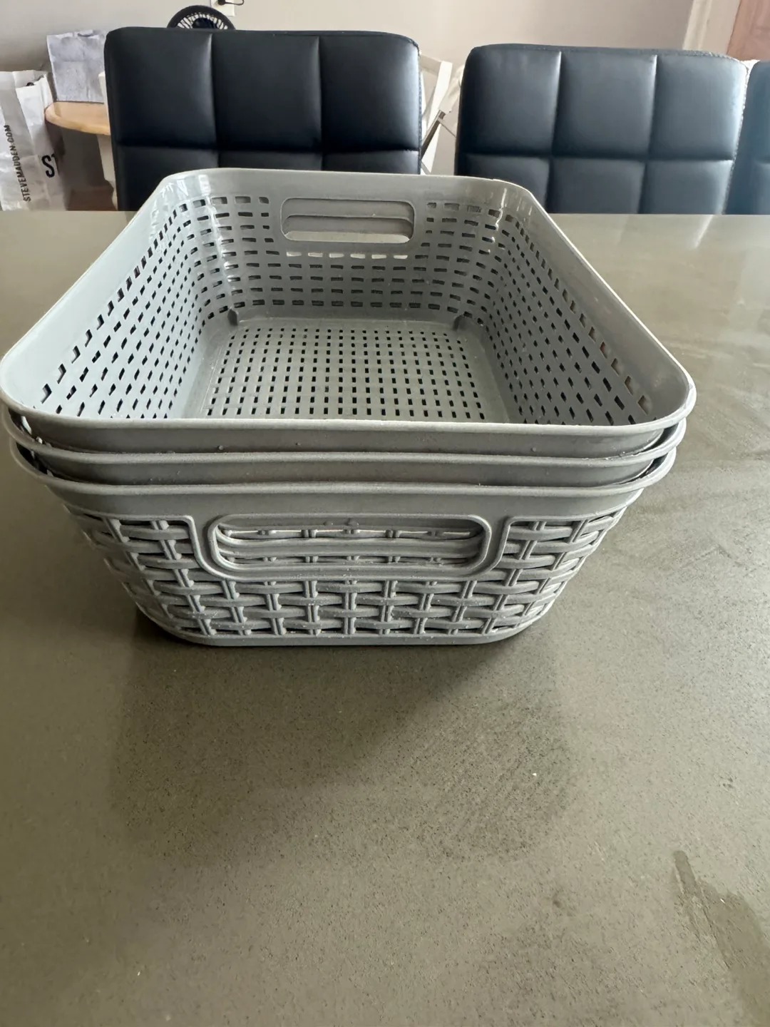 (Set of 3) Gray Plastic Storage Baskets image indicator(6)