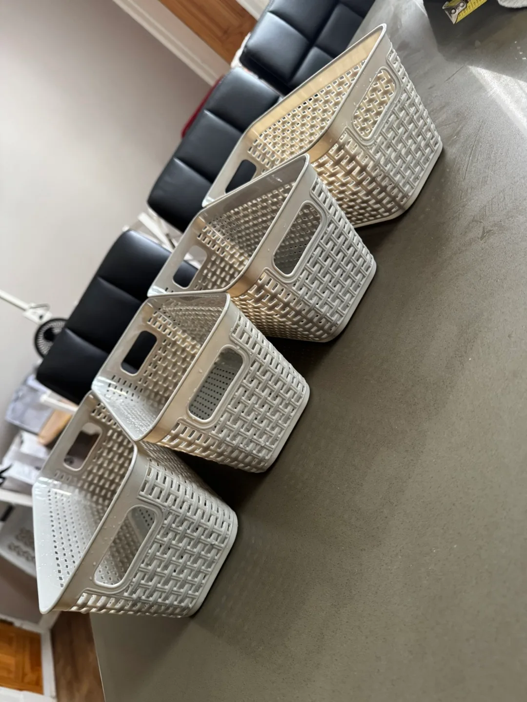 (Set of 4) Gray Plastic Storage Baskets image indicator(5)