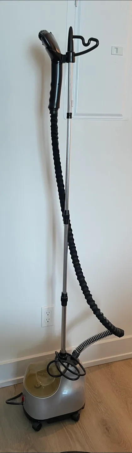 Garment Steamer thumbnail