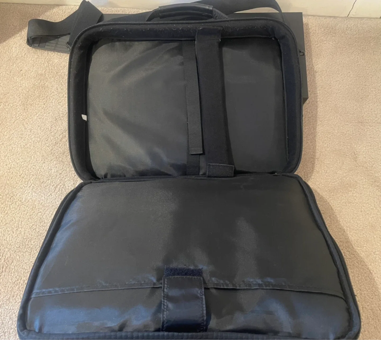 Elecom PC Carrying Bag - Black image indicator(2)