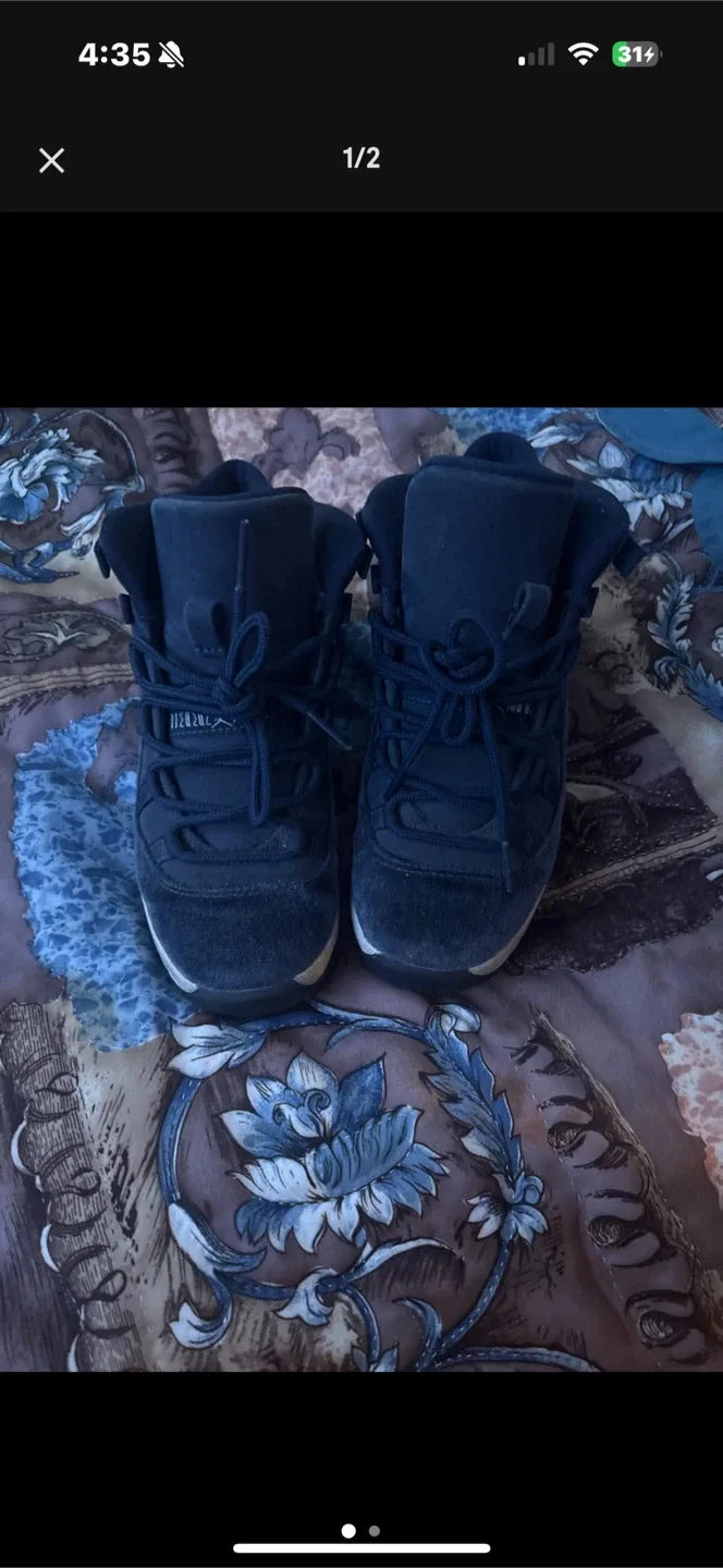 Jordan 11 Retro Midnight Navy thumbnail