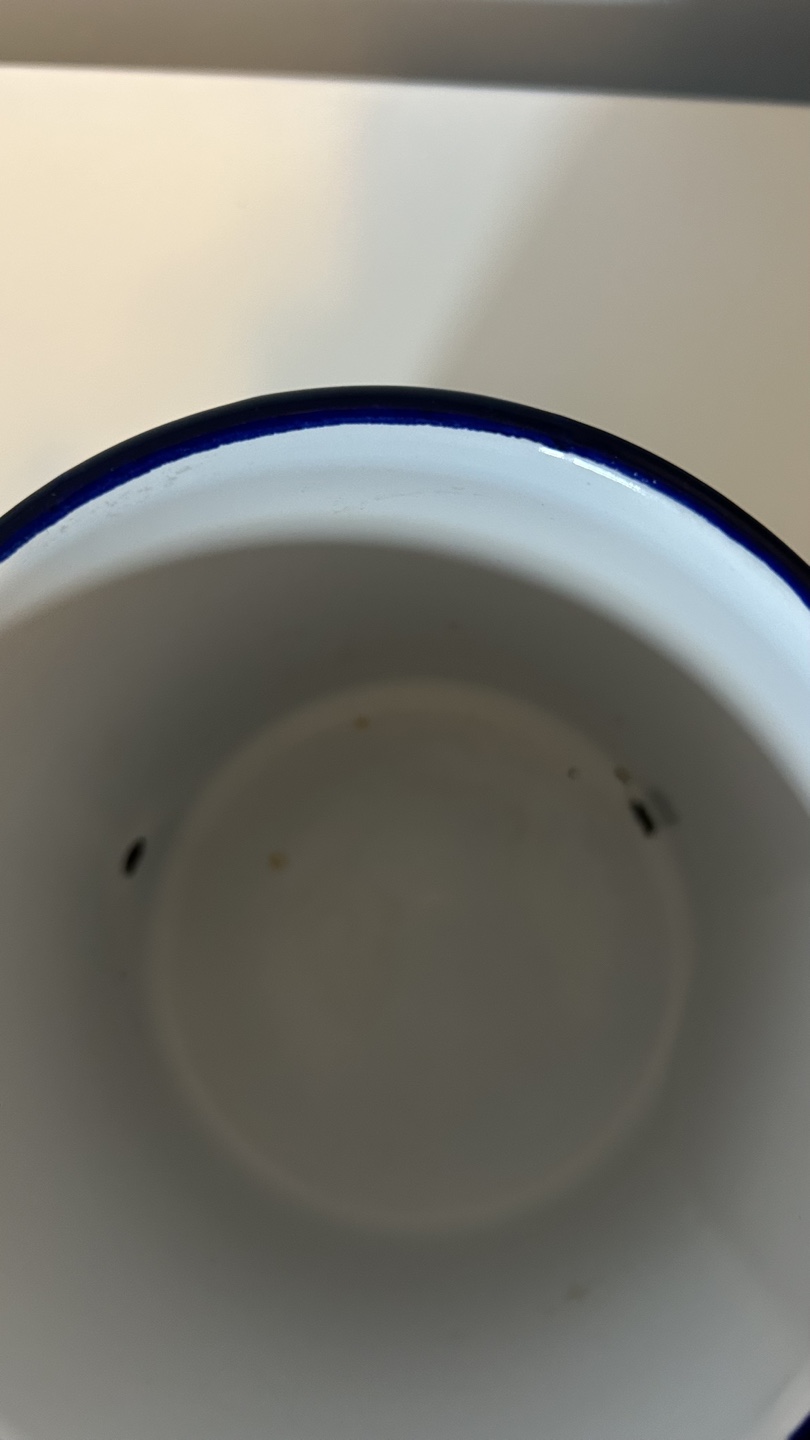 SOLD Vintage Enamel Ware container/ pot/wall decor - photo 4