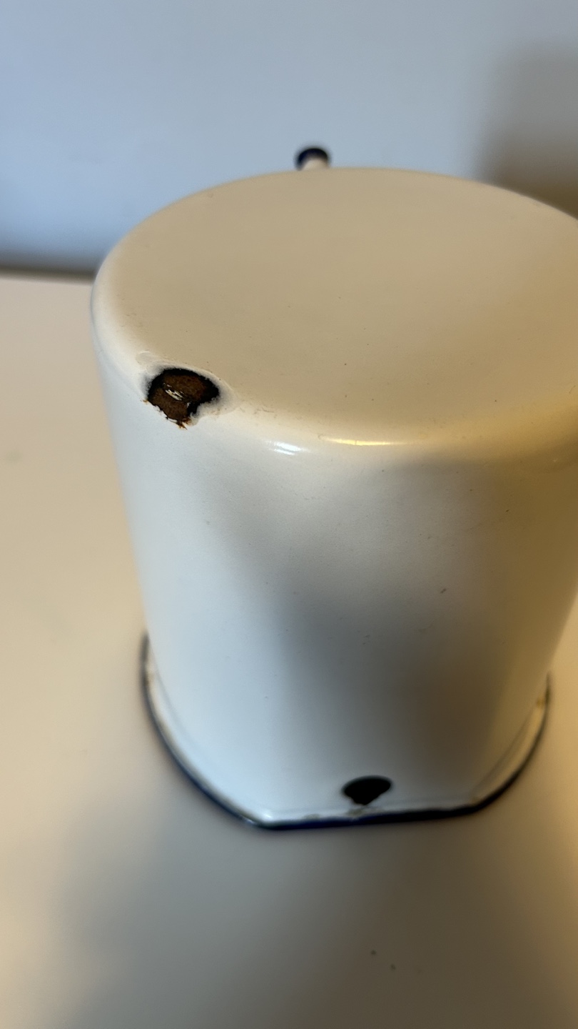 SOLD Vintage Enamel Ware container/ pot/wall decor - photo 3