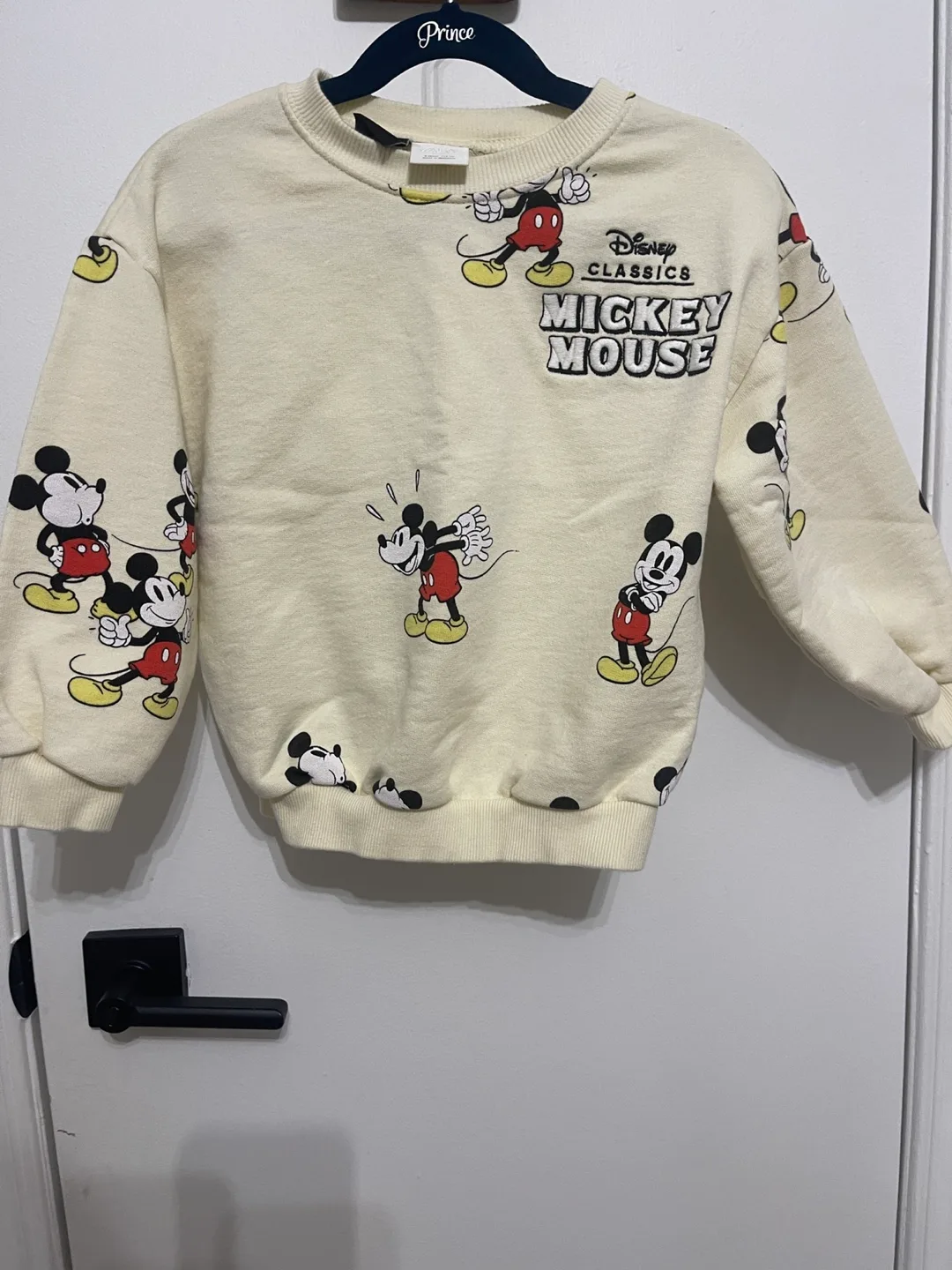 Size 6 Zara Mickey Mouse sweater thumbnail