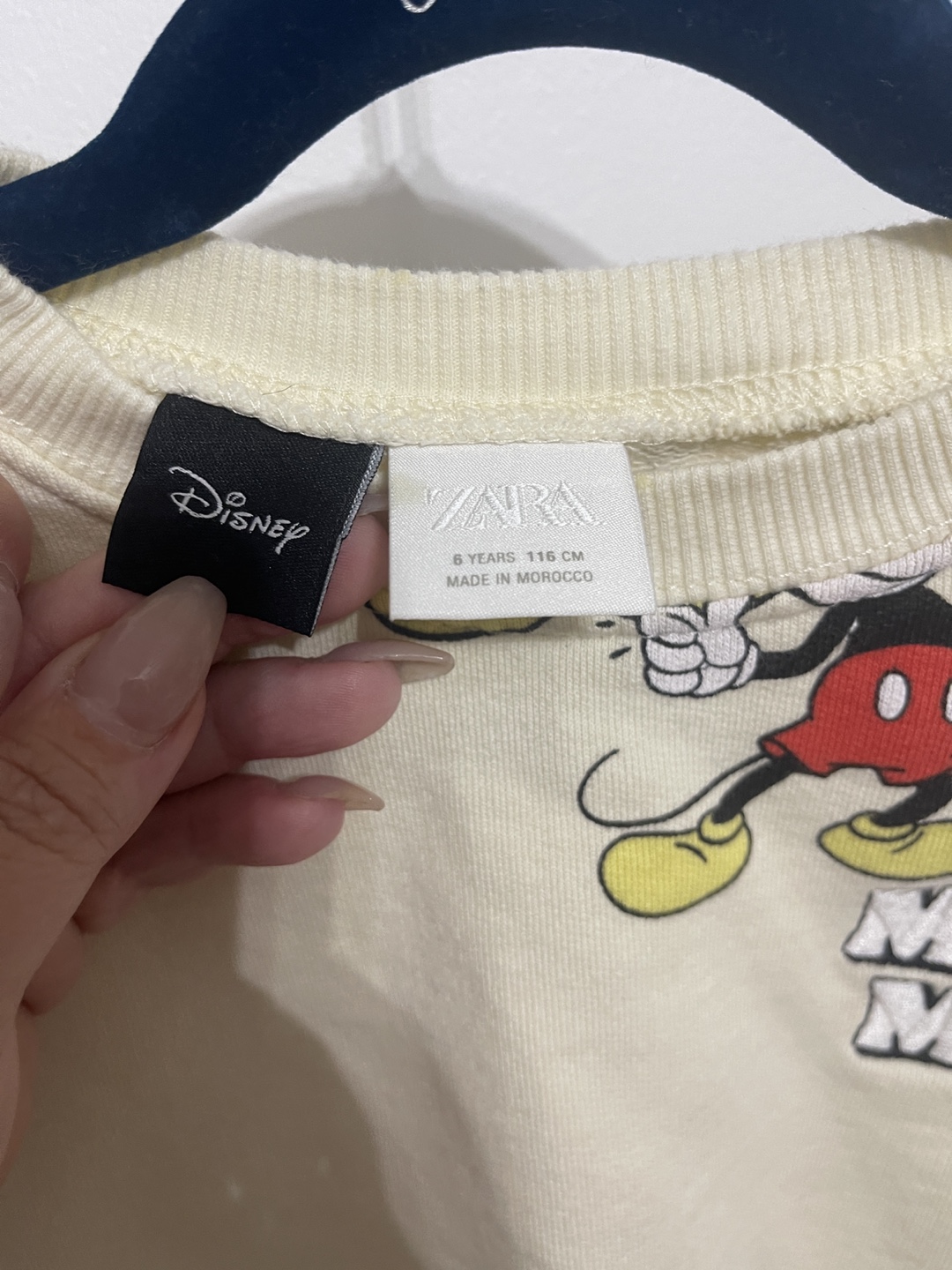 Size 6 Zara Mickey Mouse sweater - photo 2