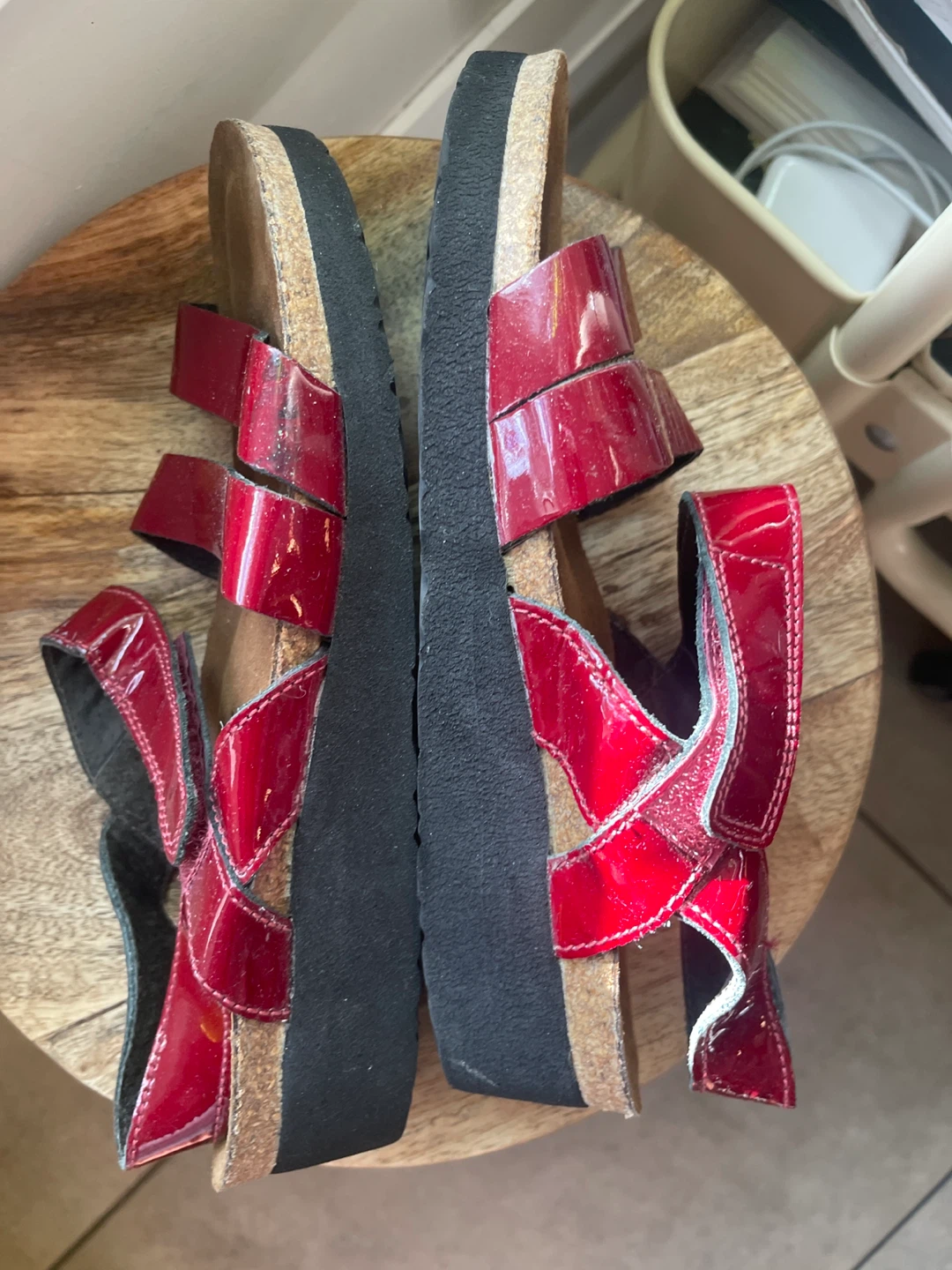Naot Red Patent Leather Sandals Size 37 - photo 3