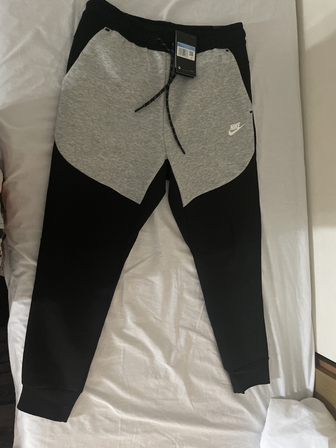 Nike Tech Fleece Pants - Size M