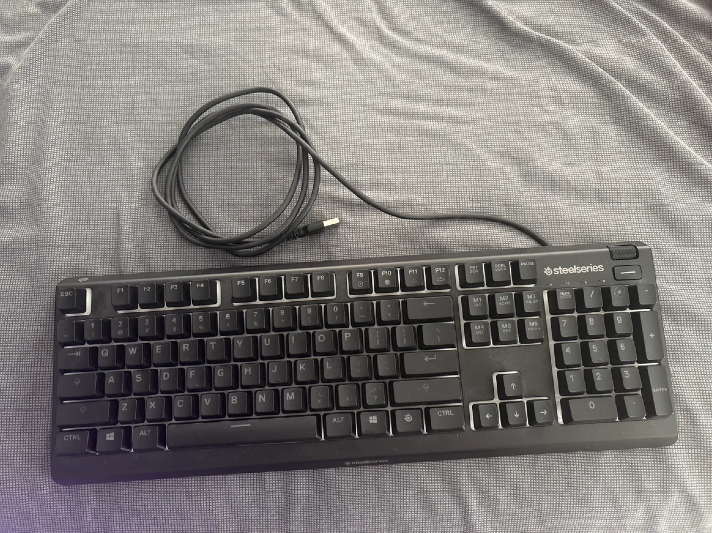 SteelSeries Apex 3 Keyboard thumbnail