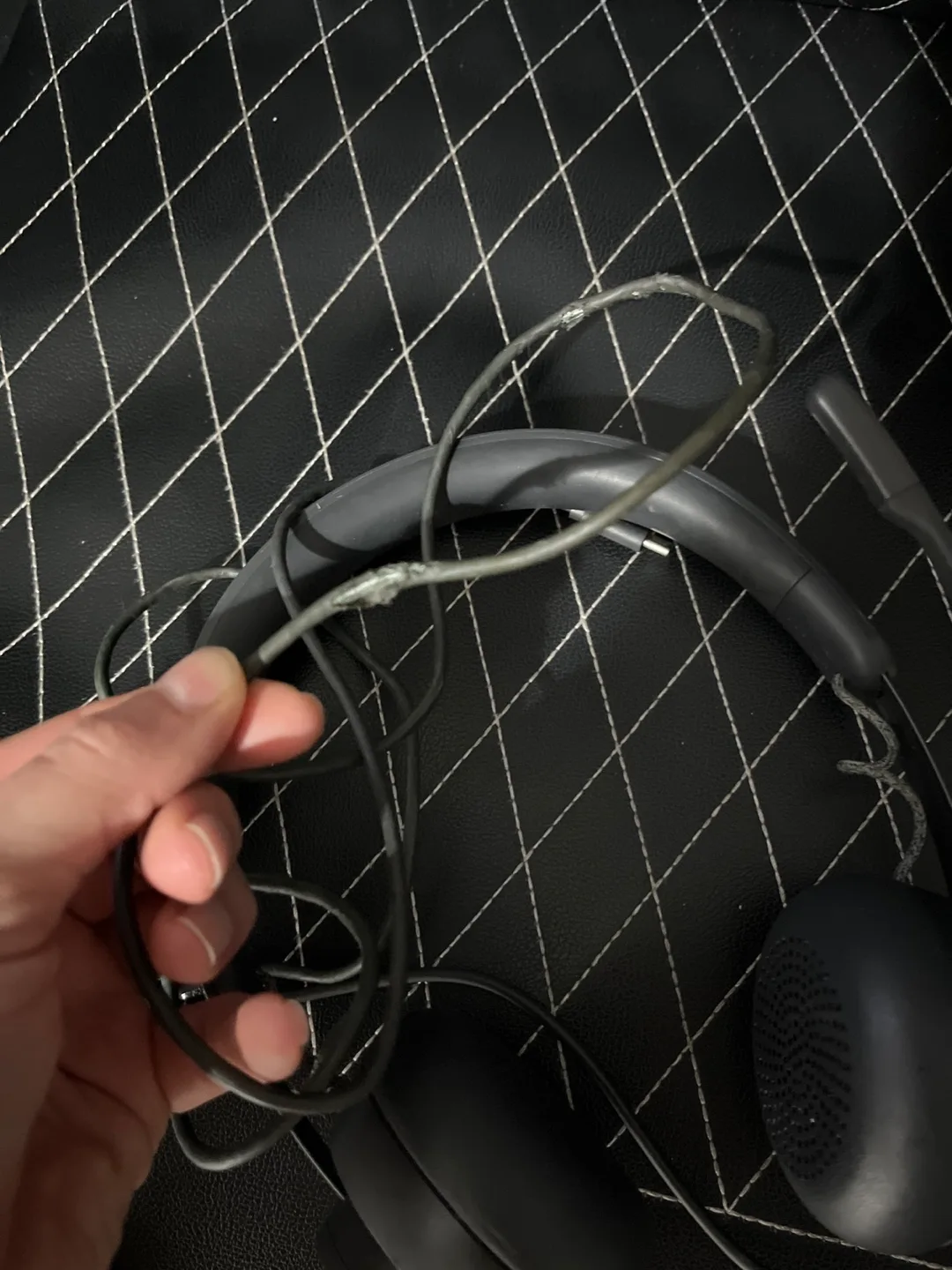 Logitech Wired Headset image indicator(2)