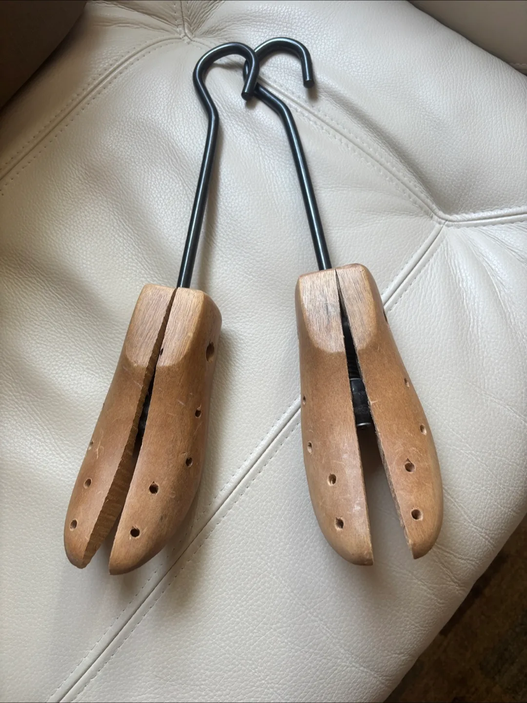 Vintage wooden shoe stretchers fits size 5 to 7 thumbnail