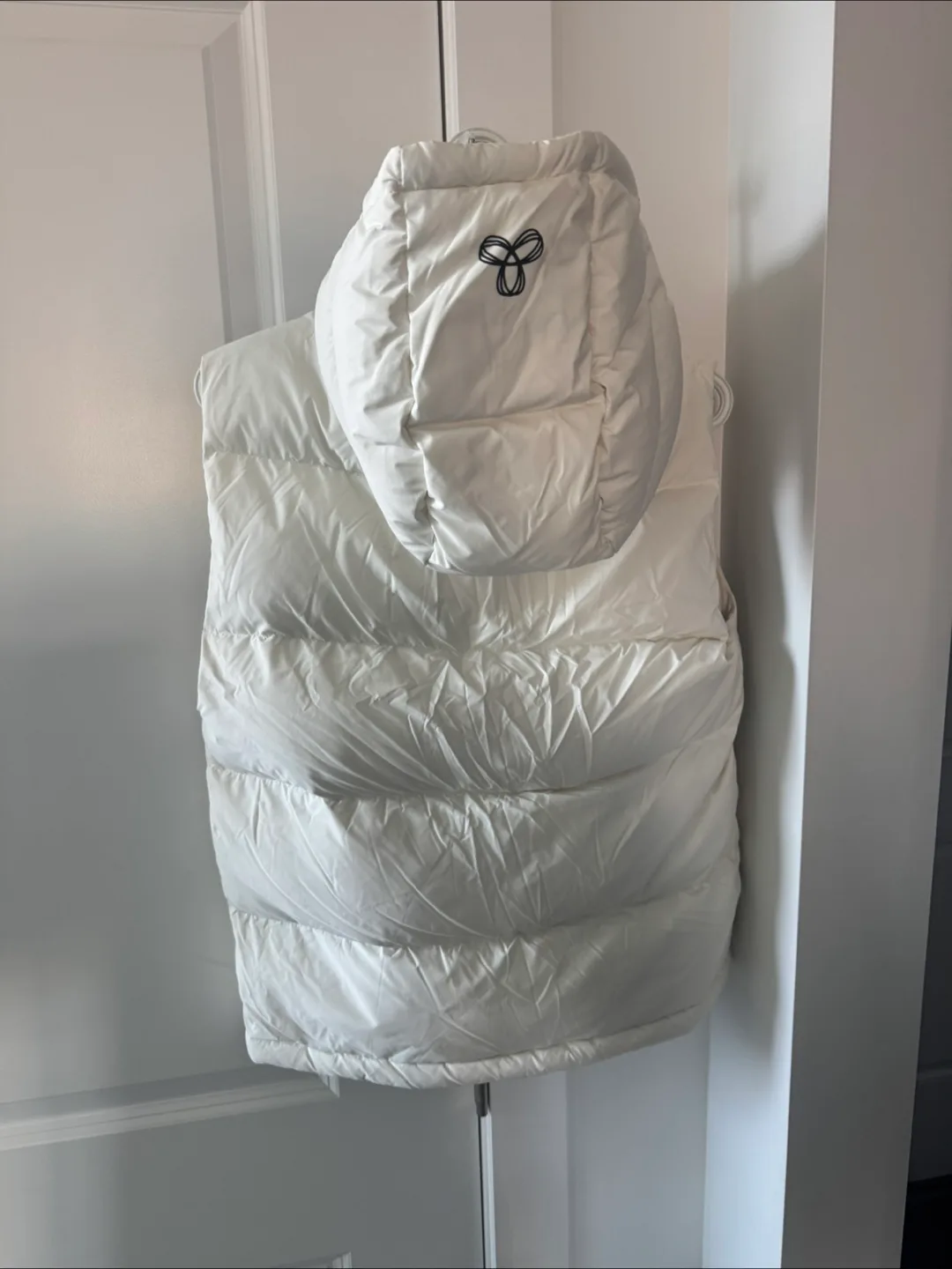 TNA The Super Puff Vest - Size S thumbnail