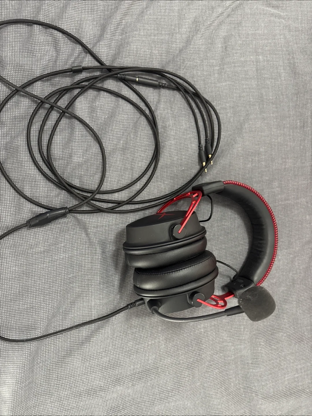Hyperx cloud headset thumbnail