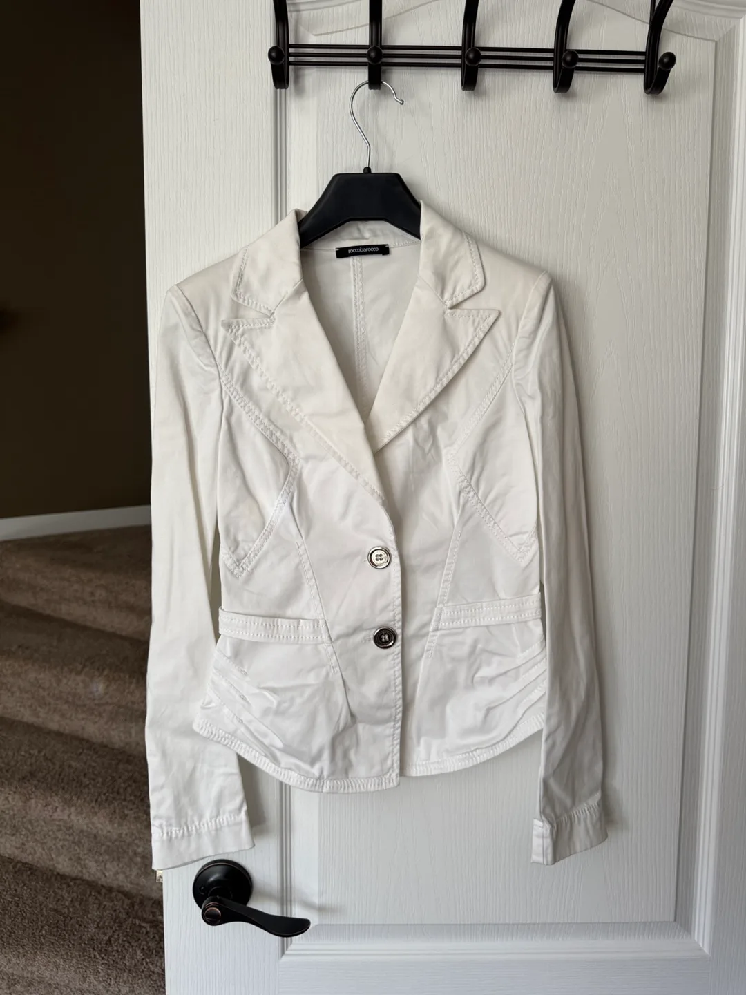 Roccobarocco White Jacket and Skirt size 2 USA thumbnail