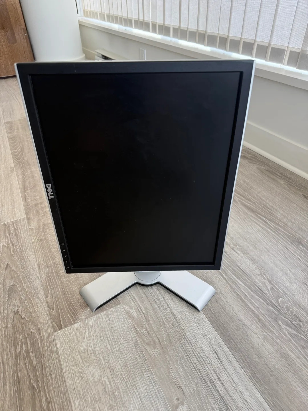 $5 Dell Monitor image indicator(2)