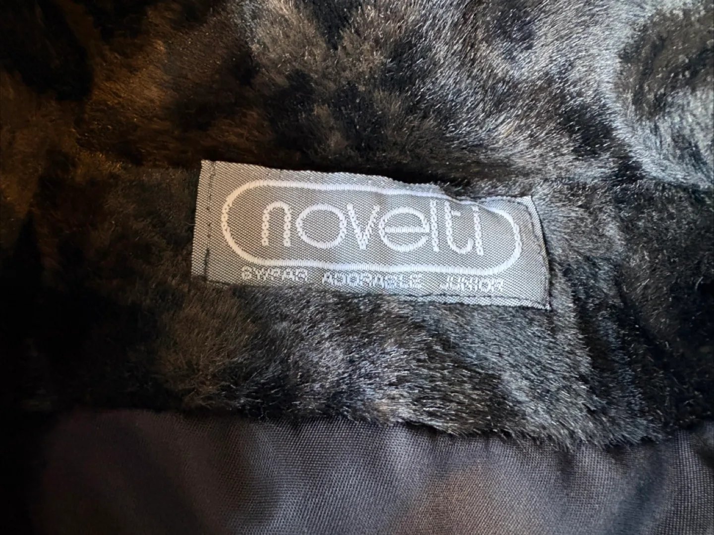 Novelti Leopard Print Coat image indicator(5)