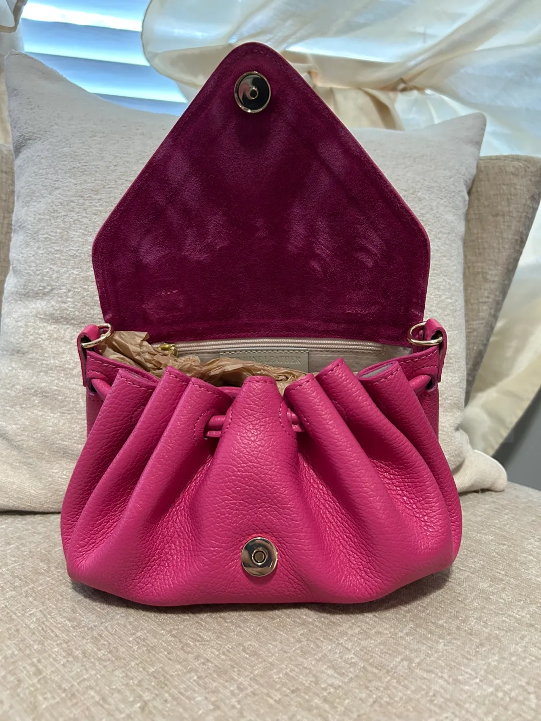 Pink Leather Handbag - Made in Italy image indicator(3)