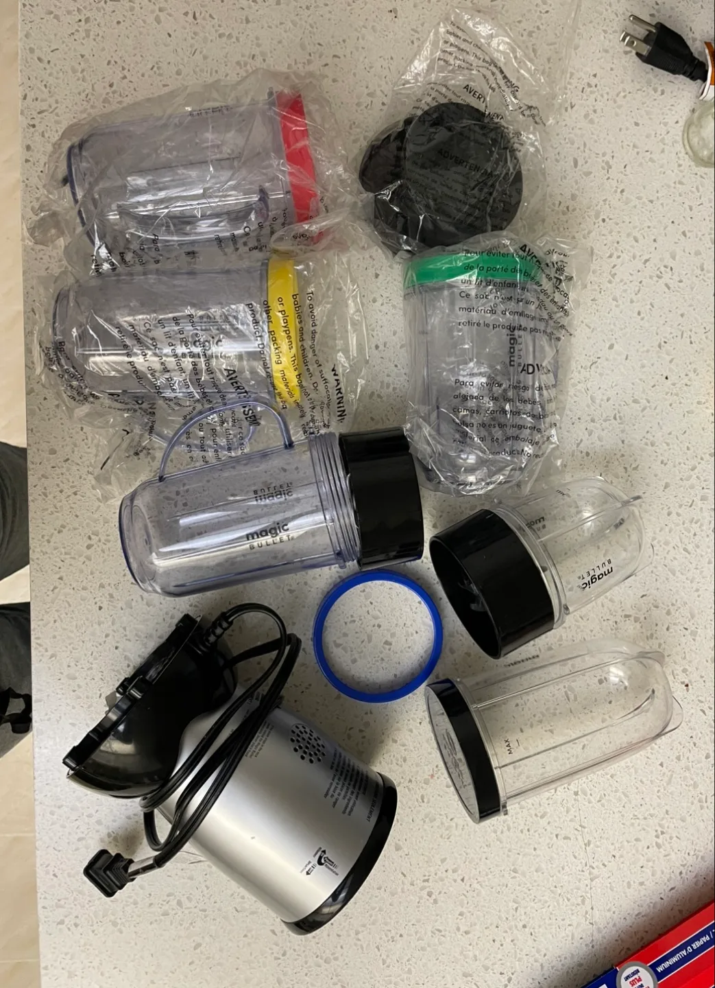 Moving Sale - Magic Bullet Blender Set thumbnail